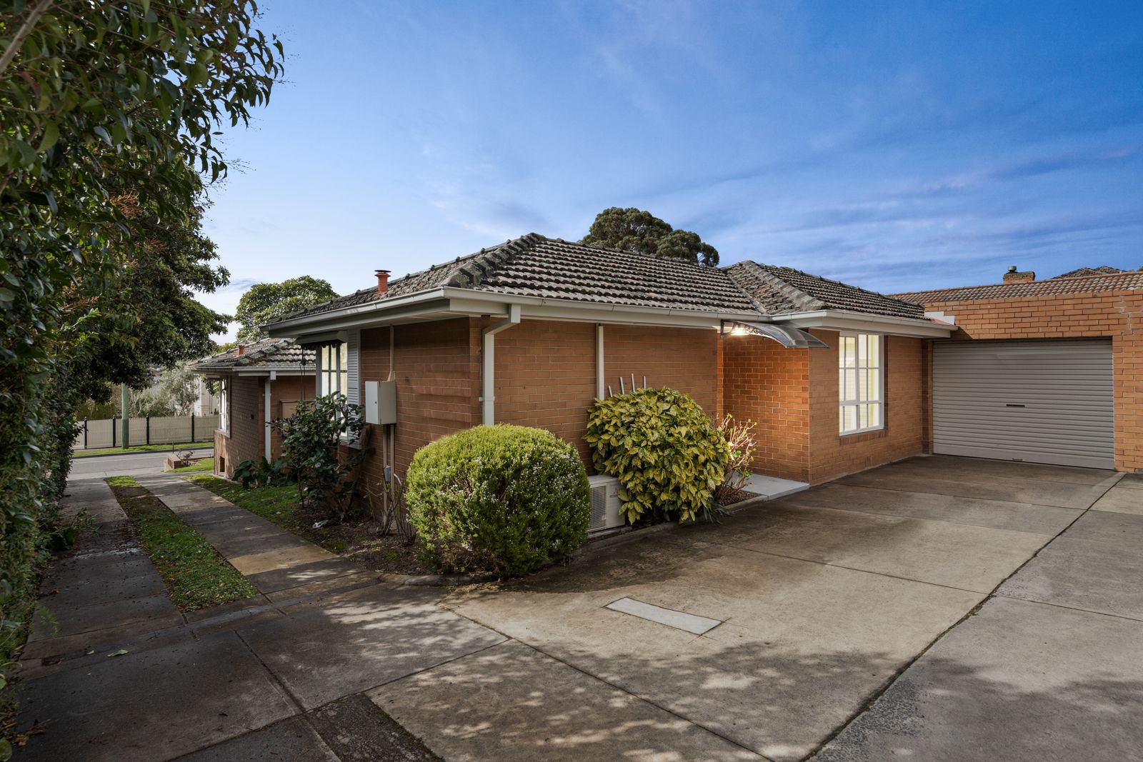 2/4 Raynes Street — photo 13 of 13