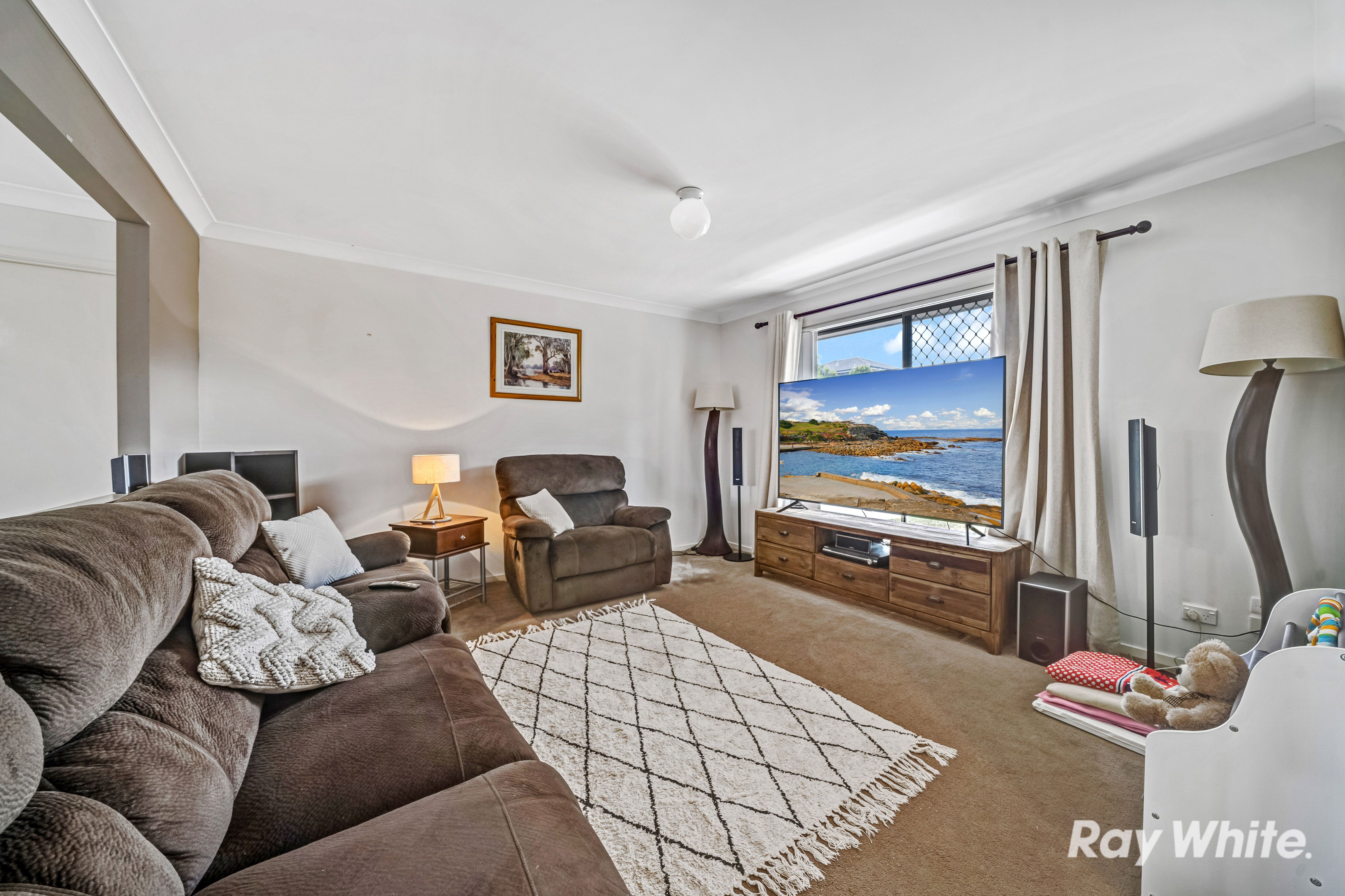 2 Tamsin Court, Regents Park, QLD 4118