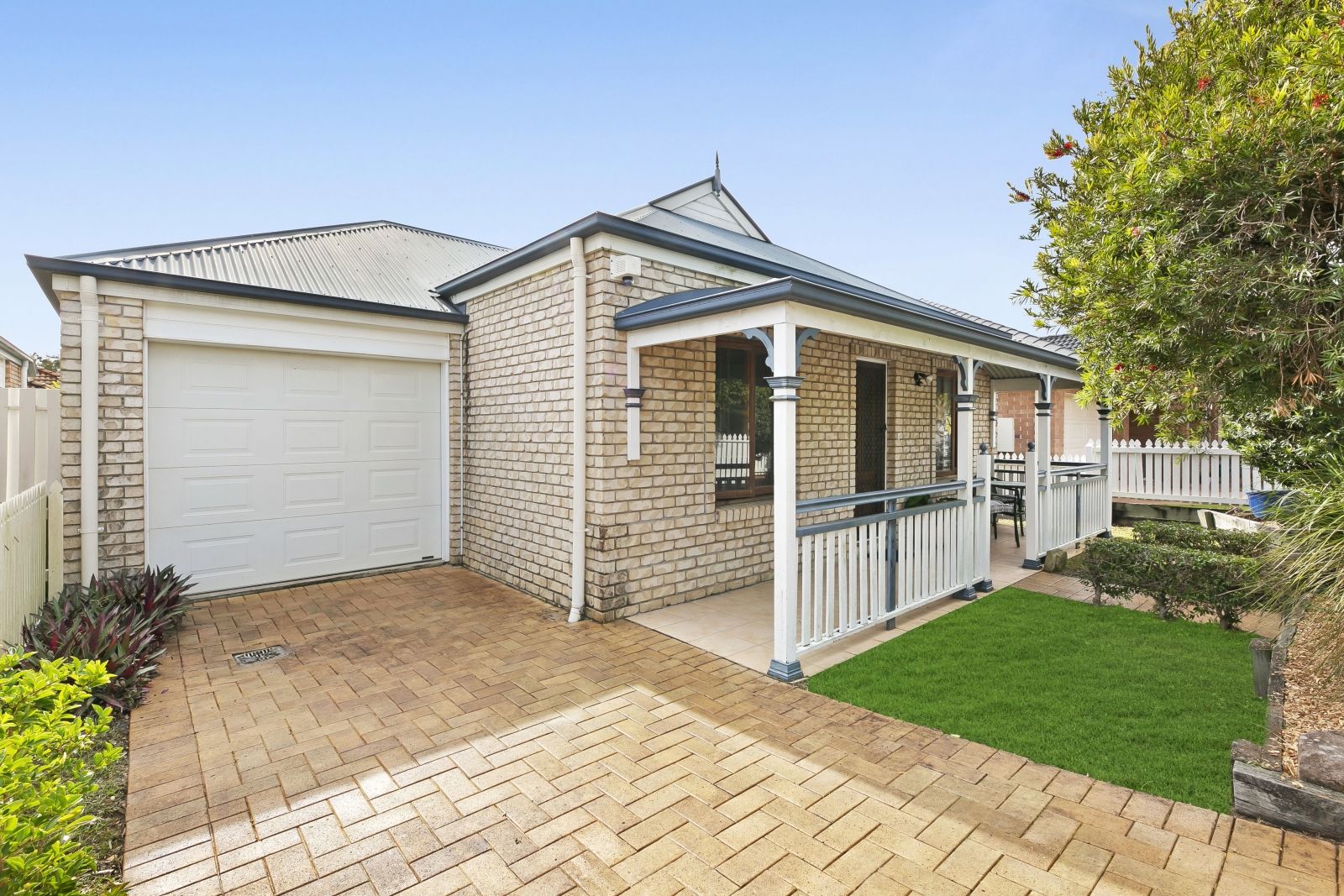 7 Grenada Court, Varsity Lakes, QLD 4227