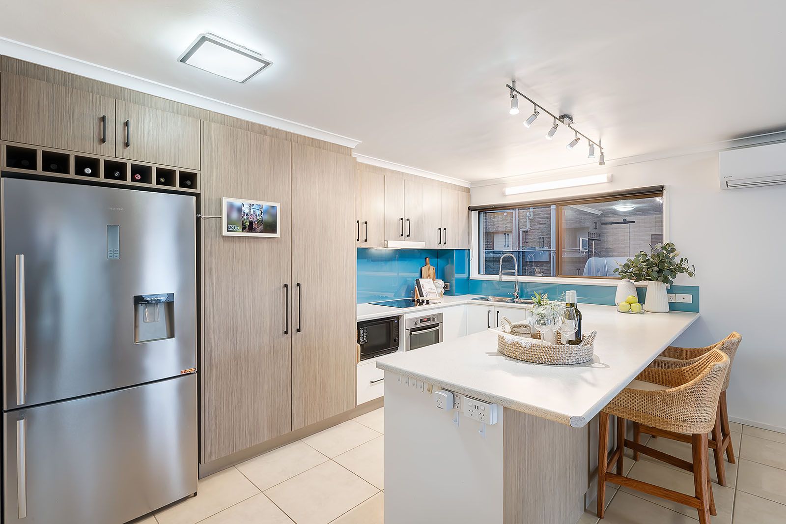 1/6 Akeringa Place — photo 3 of 16