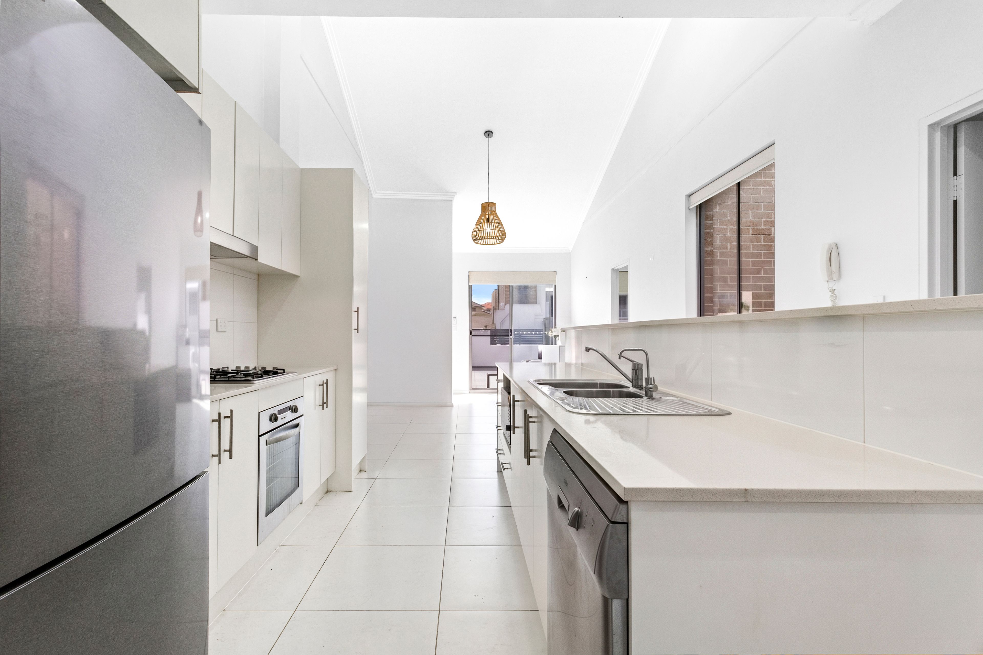 14/11 Glenvale Avenue — photo 6 of 12