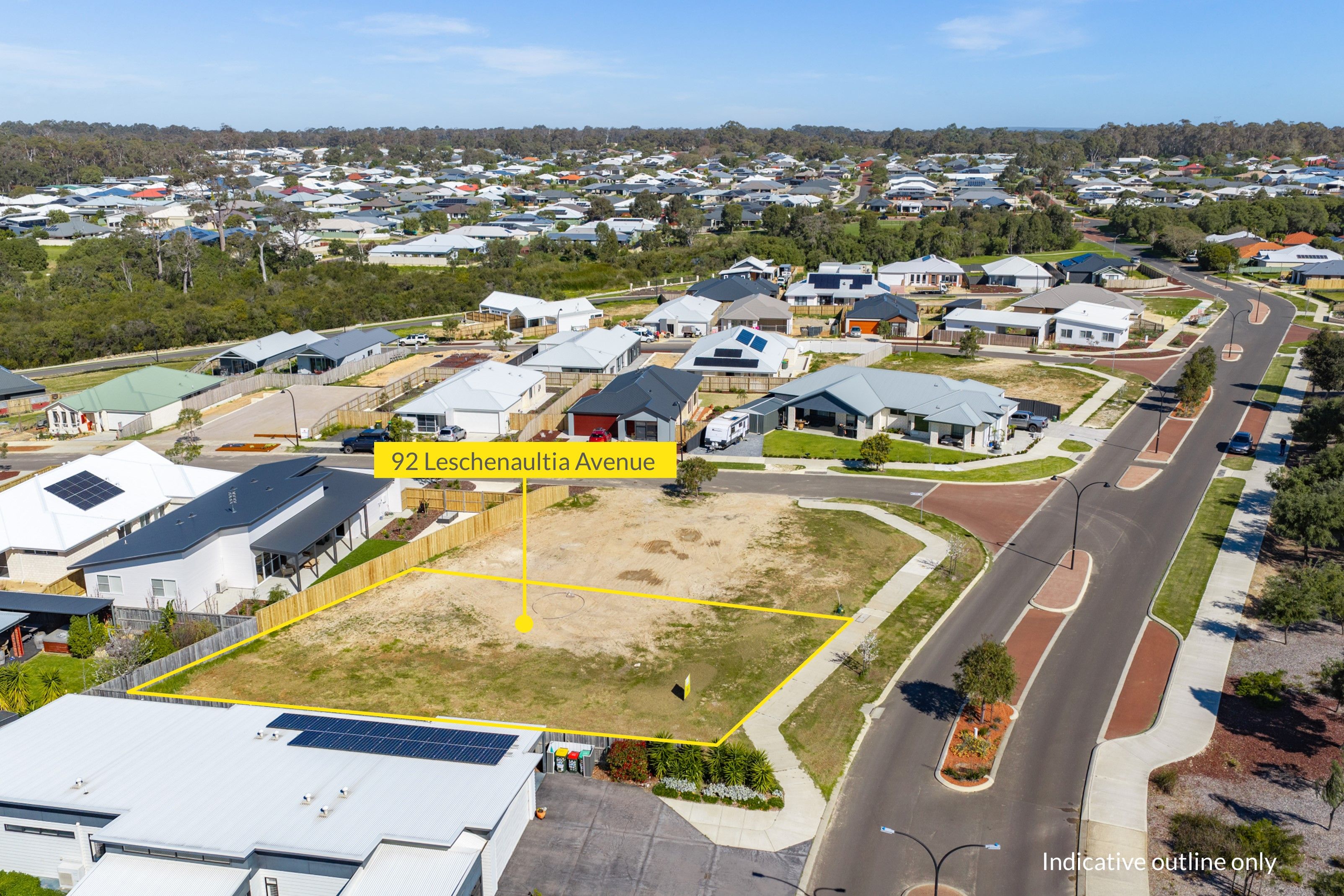 92 Leschenaultia Avenue — photo 10 of 10