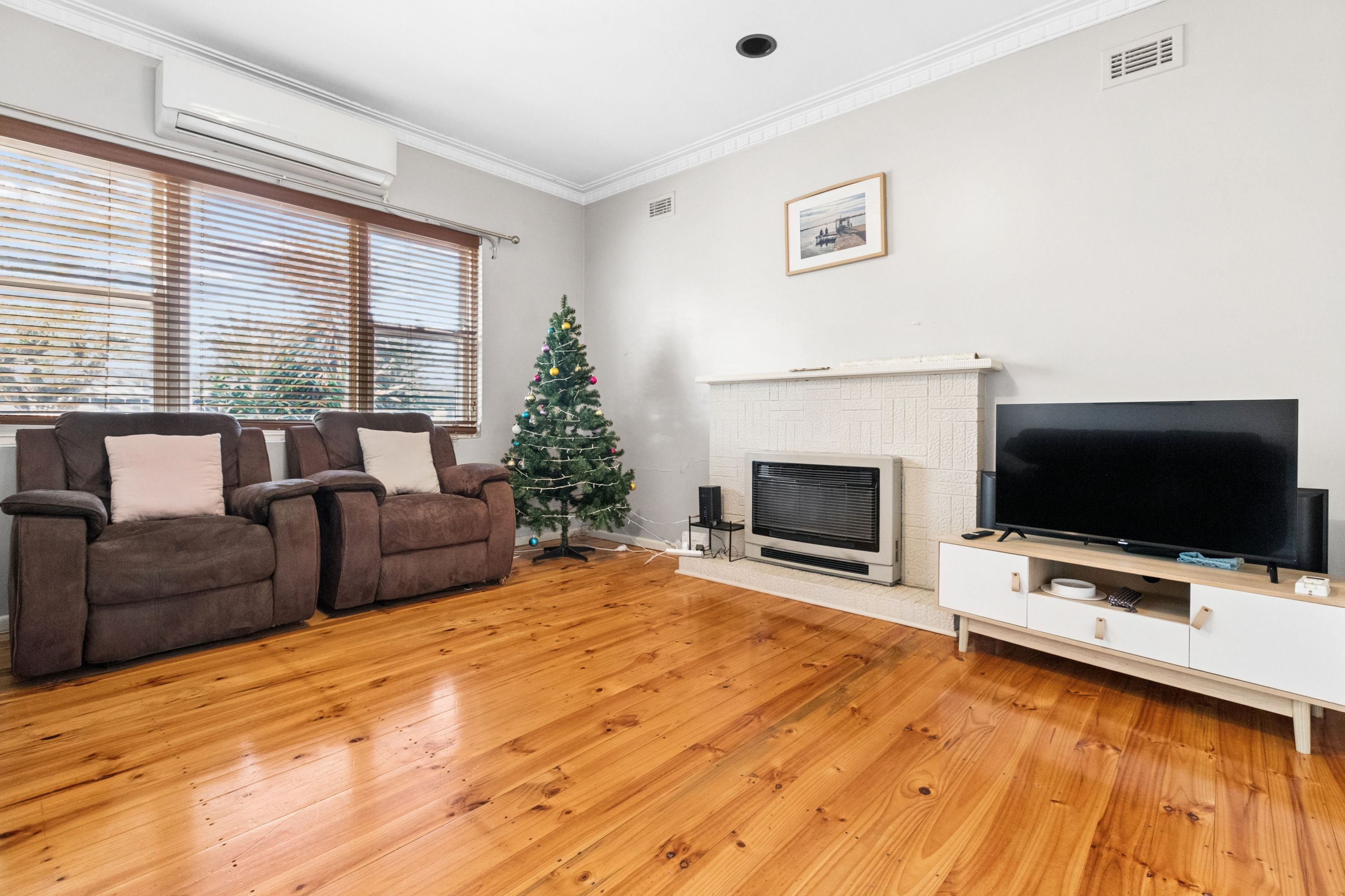 1 Oak Avenue — photo 7 of 20