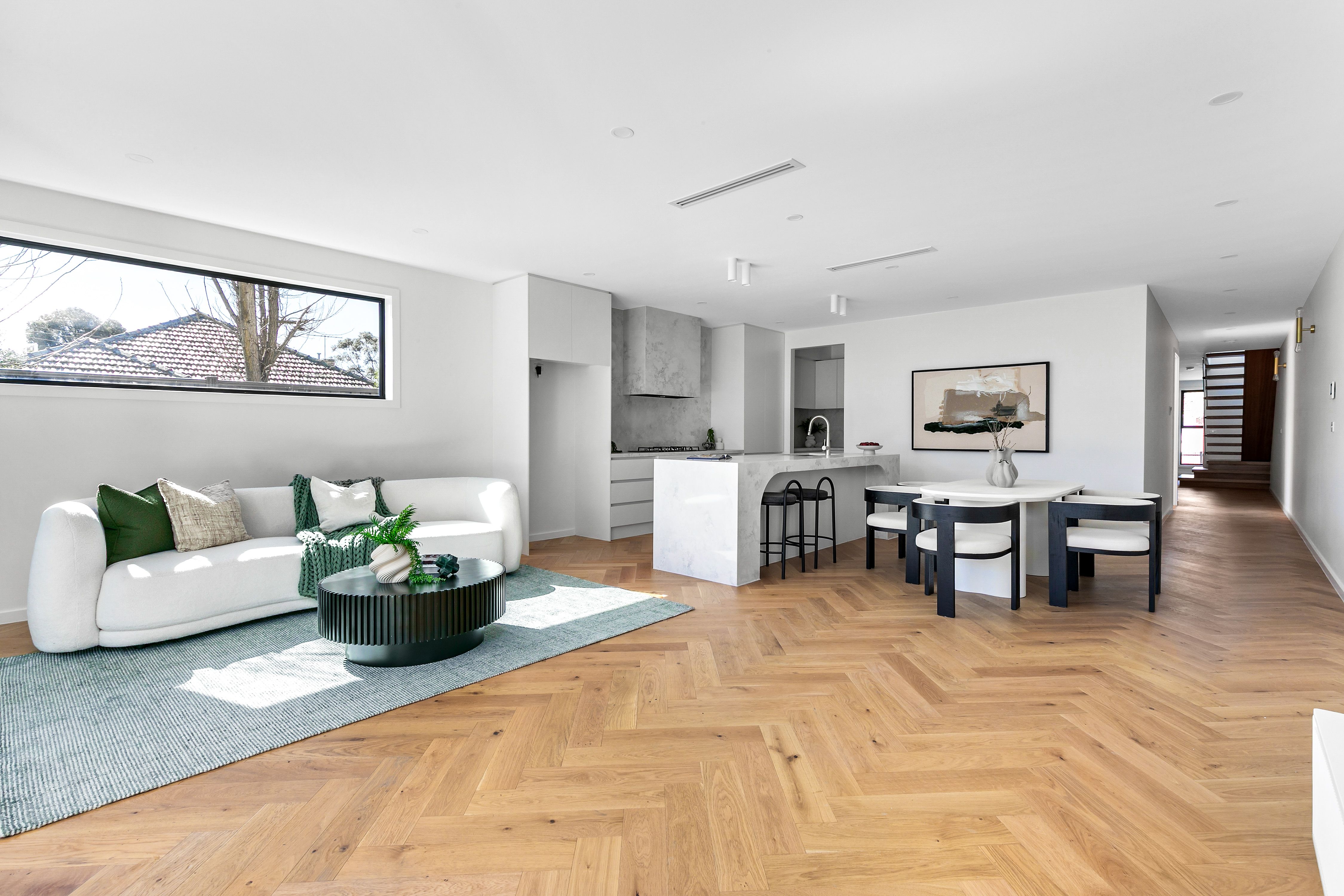 25B Grandison Grove, Oak Park, VIC 3046