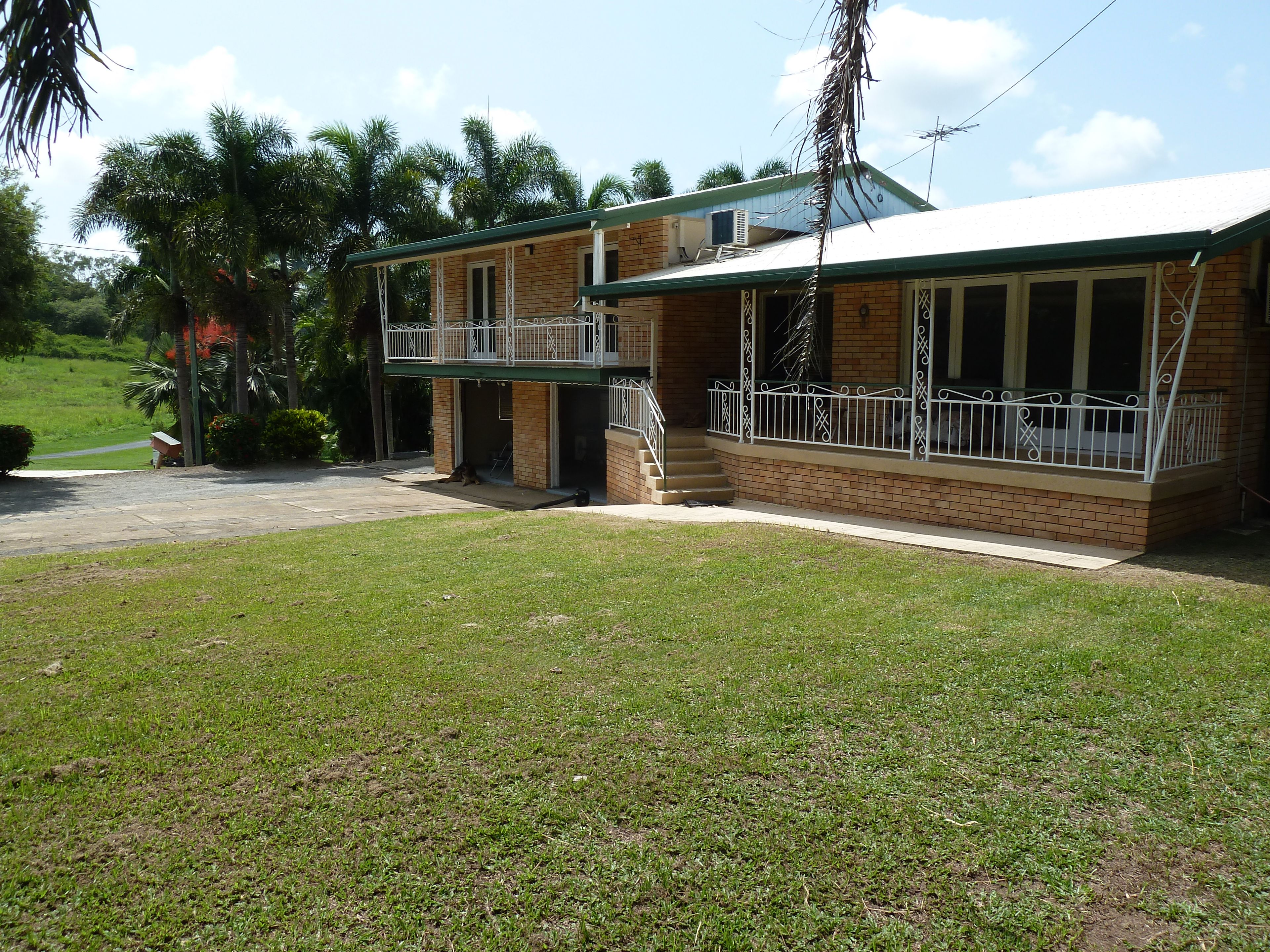 69 Barnes Road, Glenella QLD 4740