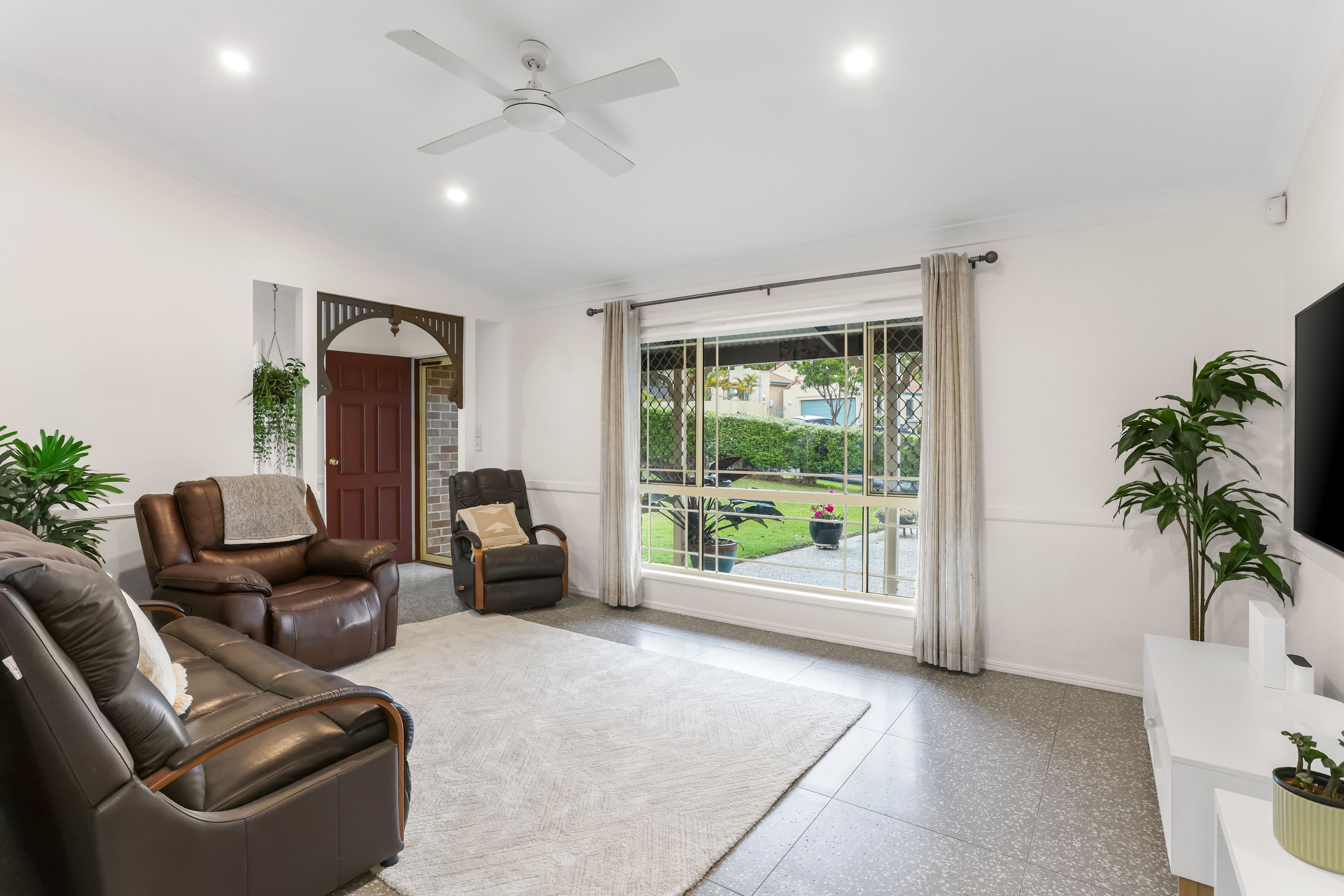 2 Suva Place — photo 6 of 21