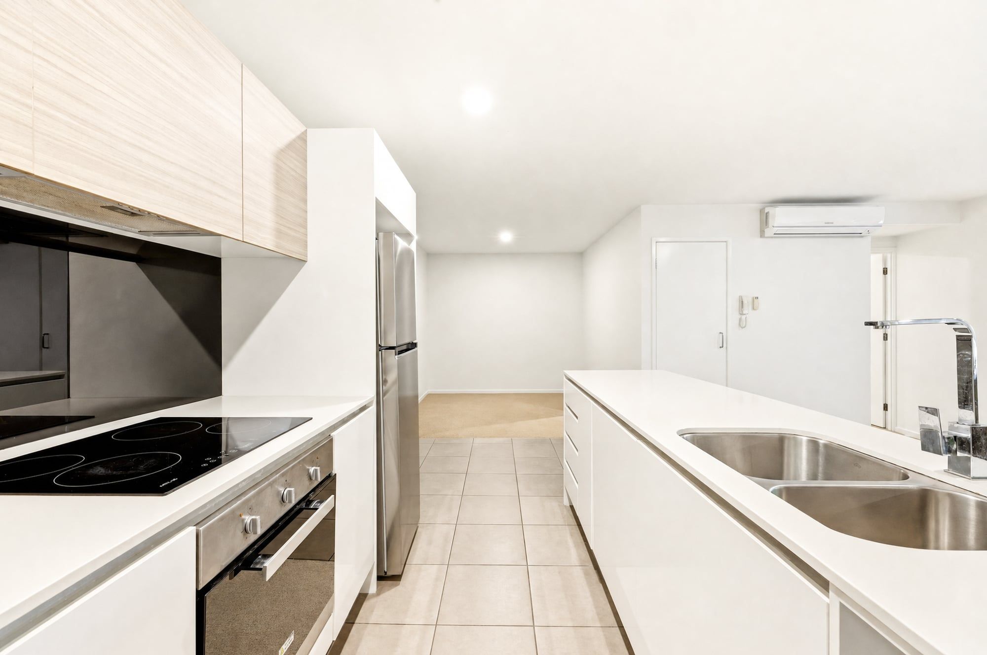 2201/1-7 Waterford Court, Bundall, QLD 4217