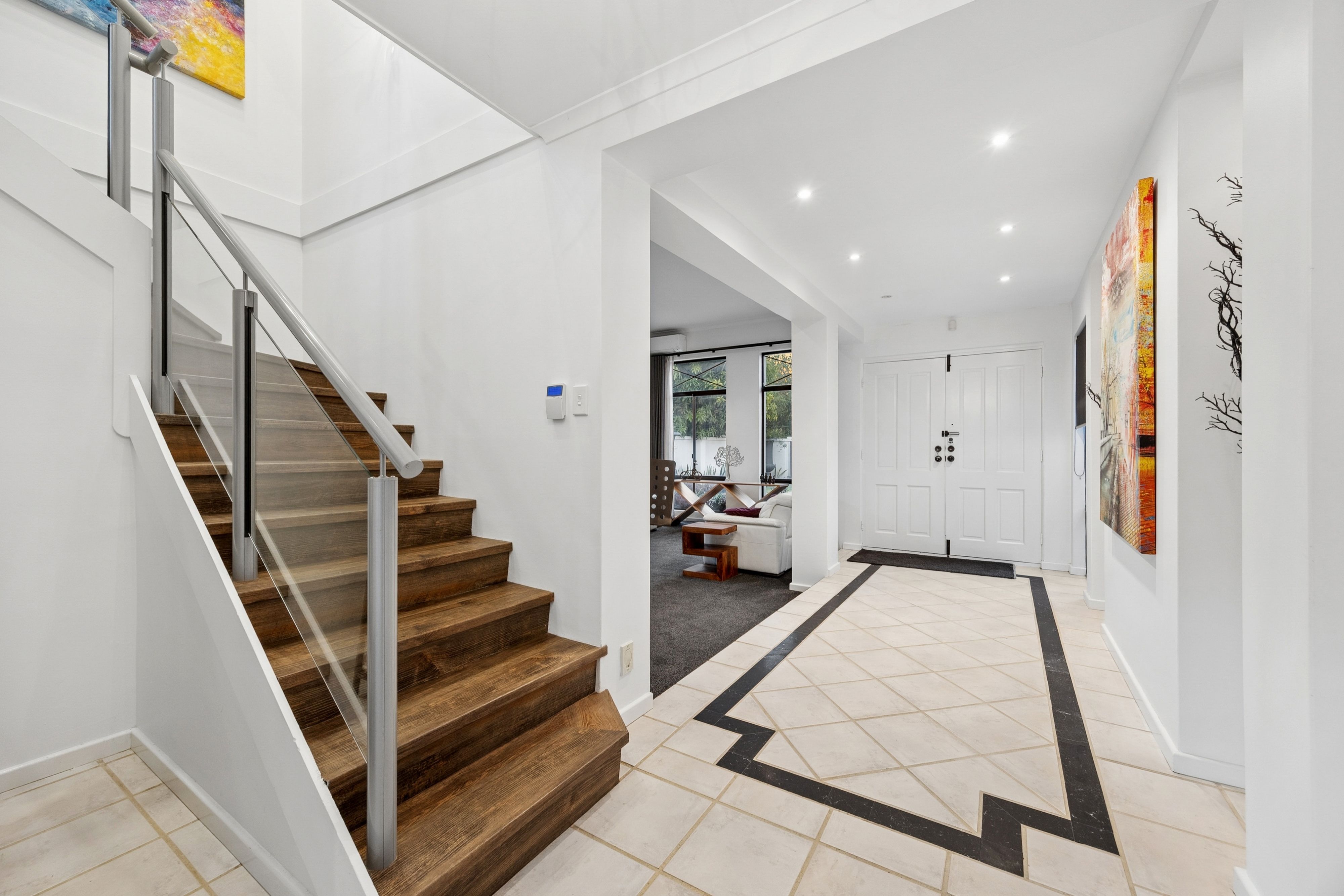 21 Kingston Street — photo 4 of 23