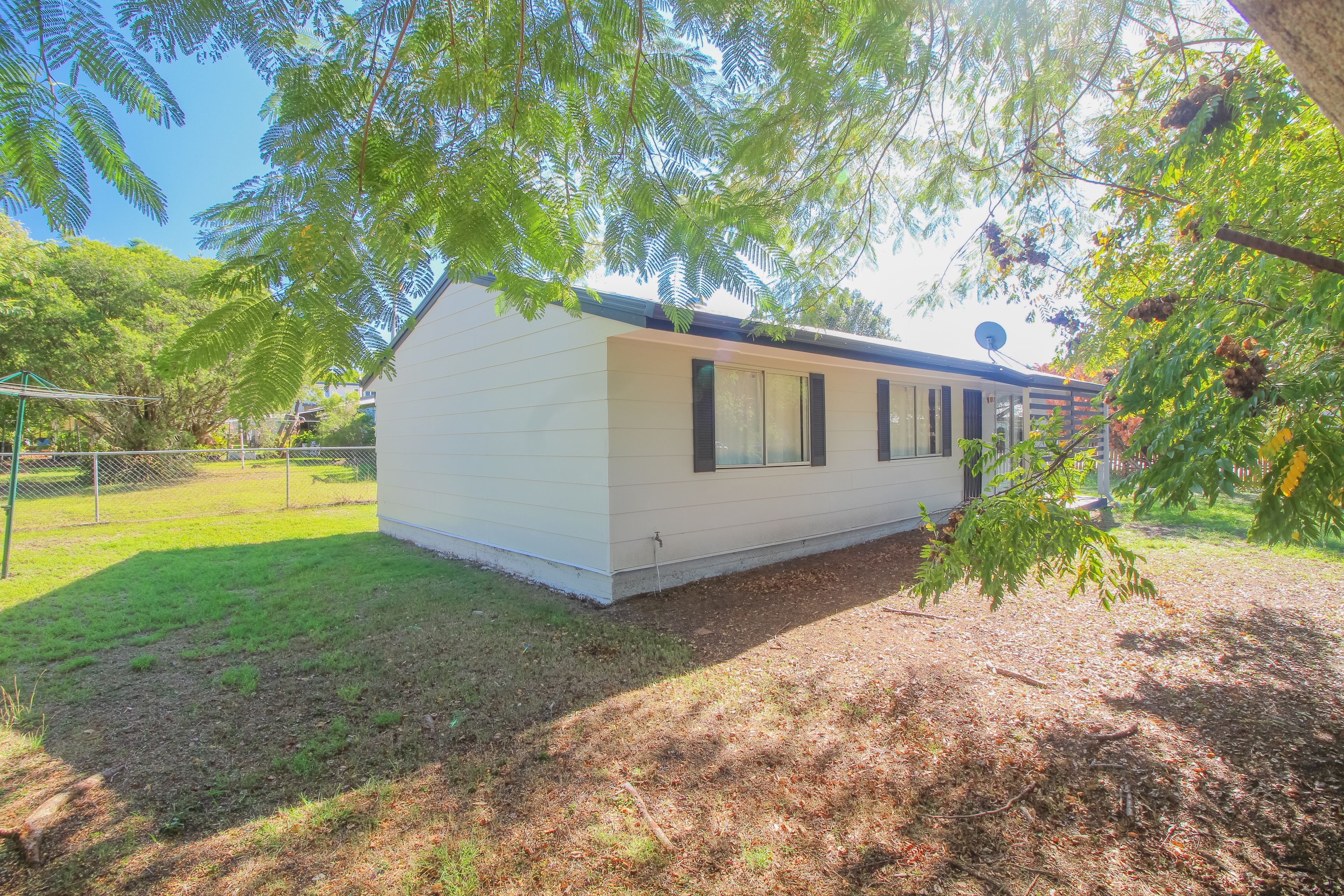 23 Phyllis Street, Eastern Heights, QLD 4305