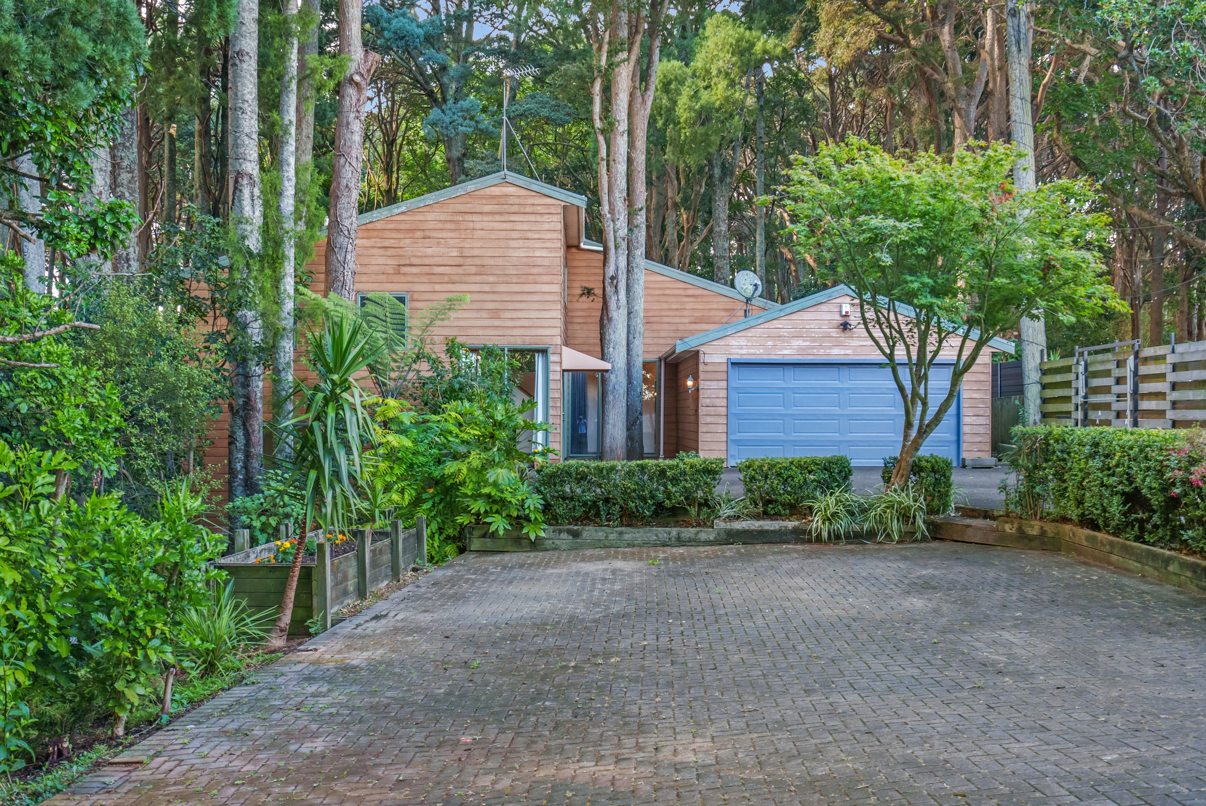 42 Collie Street, Hill Park, Manukau City