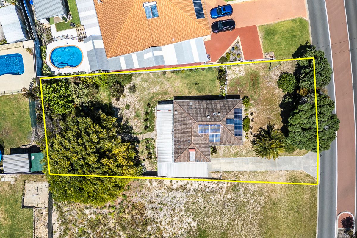 84 Lagoon Drive, Yanchep, WA 6035