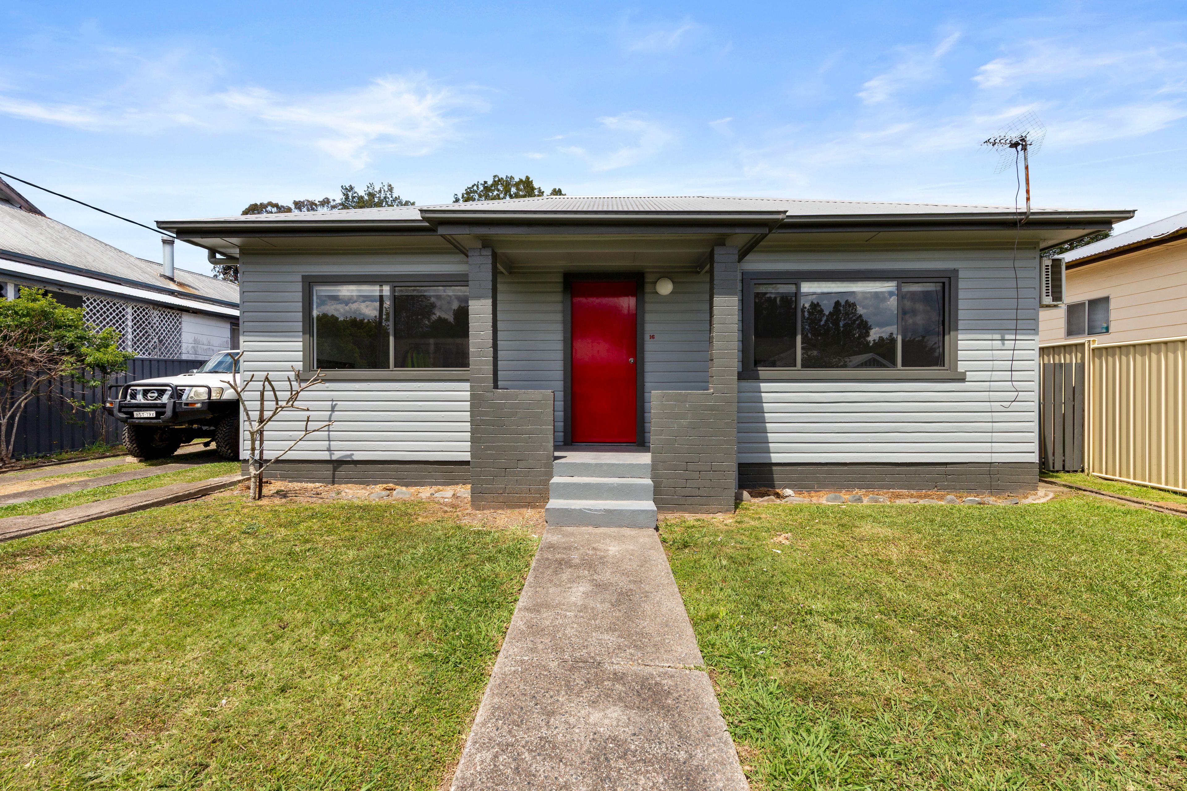 16 Railway Street — photo from Ray White Manning Valley