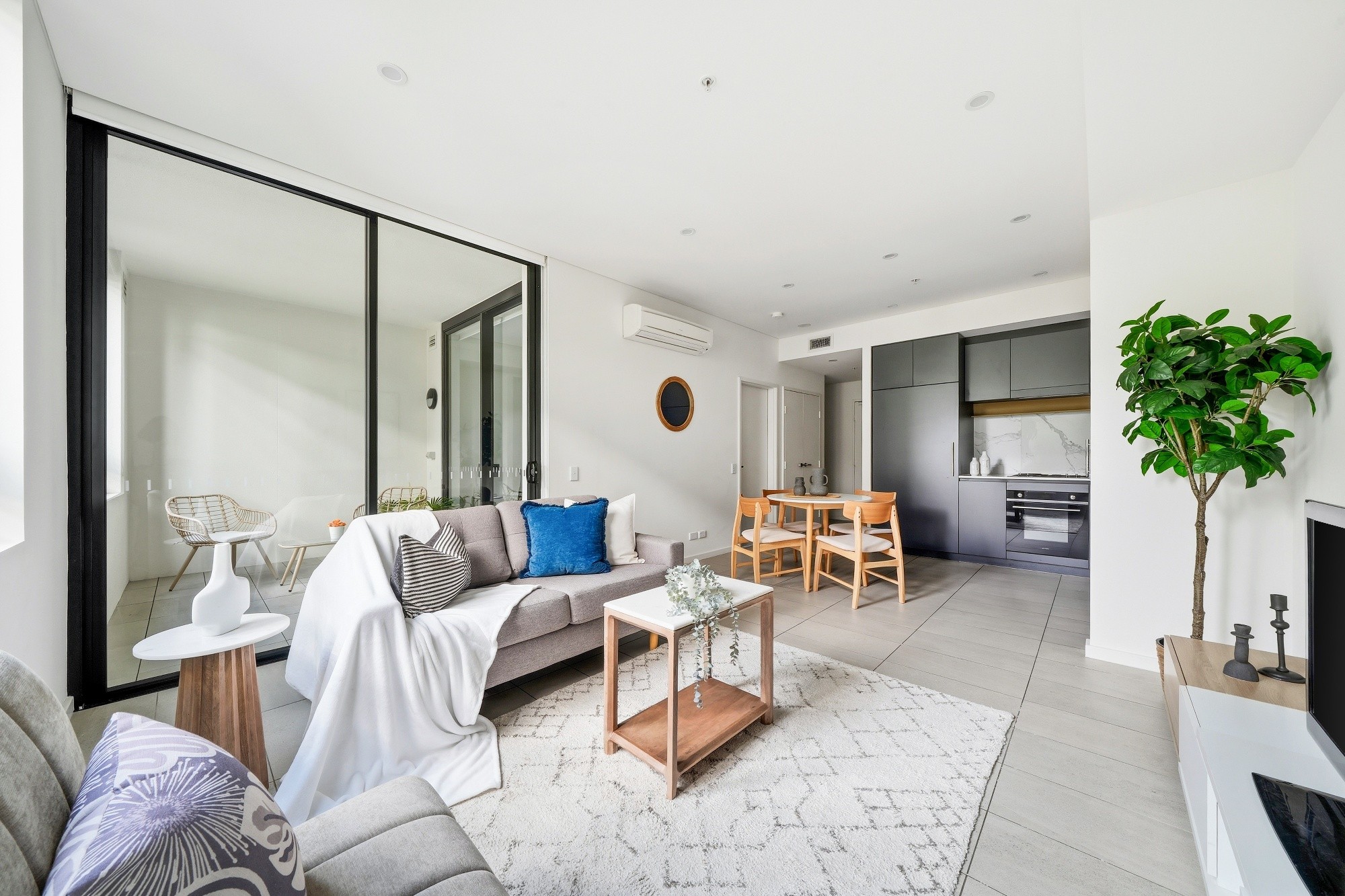 205/2C Wharf Road, Melrose Park, NSW 2114