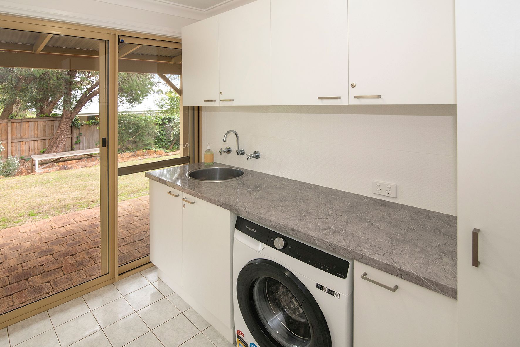 75 Naturaliste Terrace — photo 12 of 17