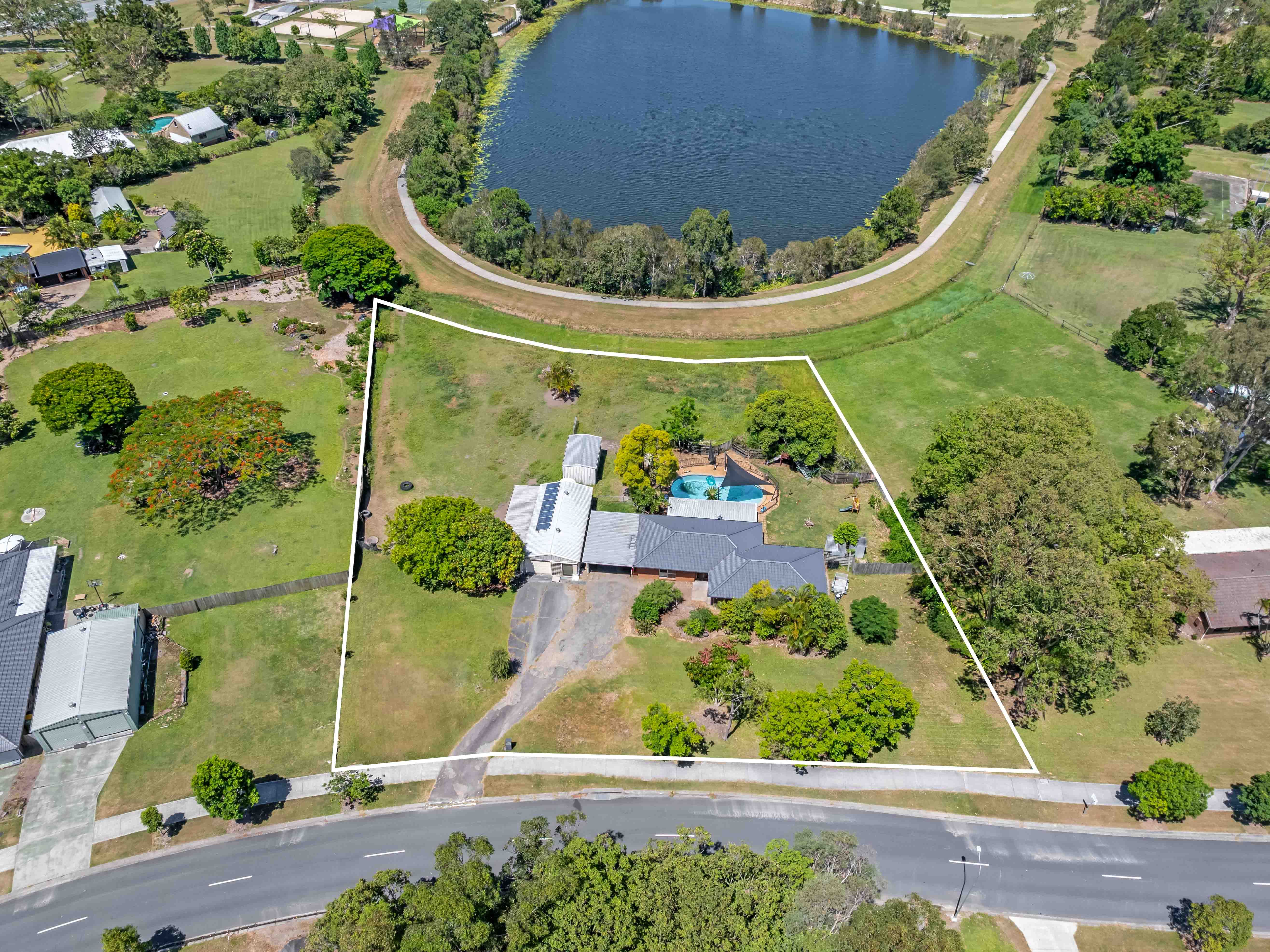 12 Riversdale Road