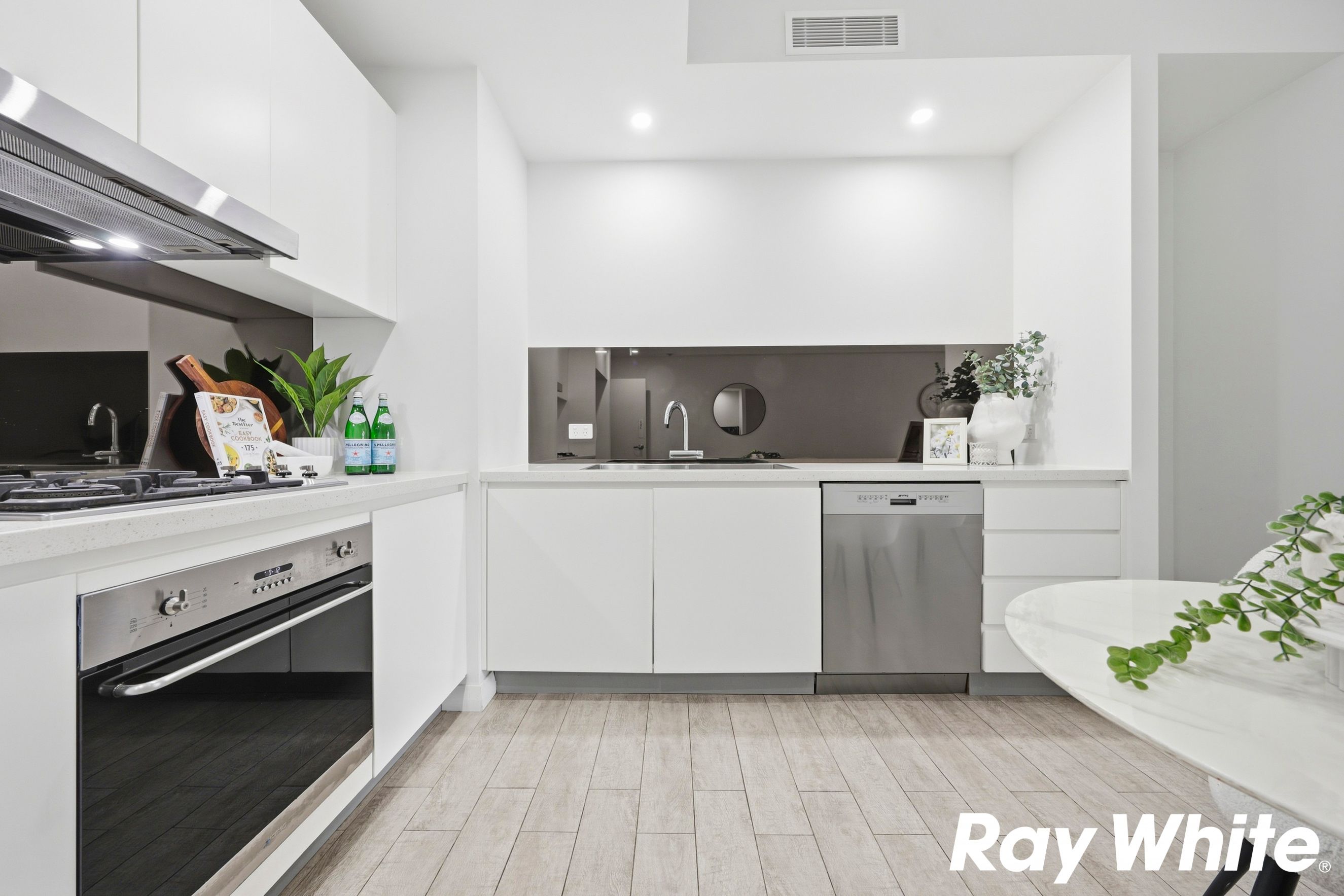 203/4 Banilung Street — photo 9 of 21