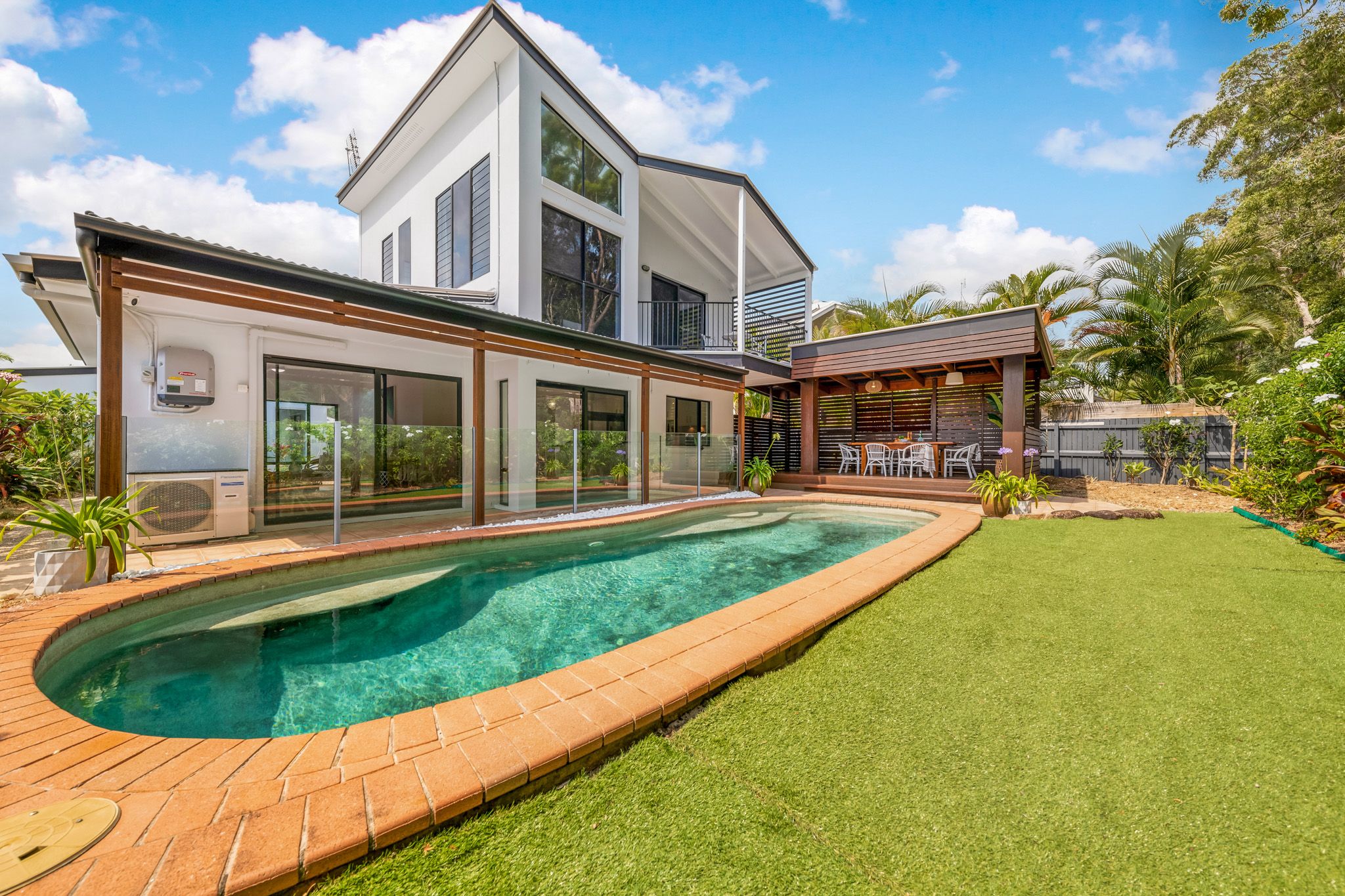 19 Admiralty Drive, Alexandra Headland, QLD 4572