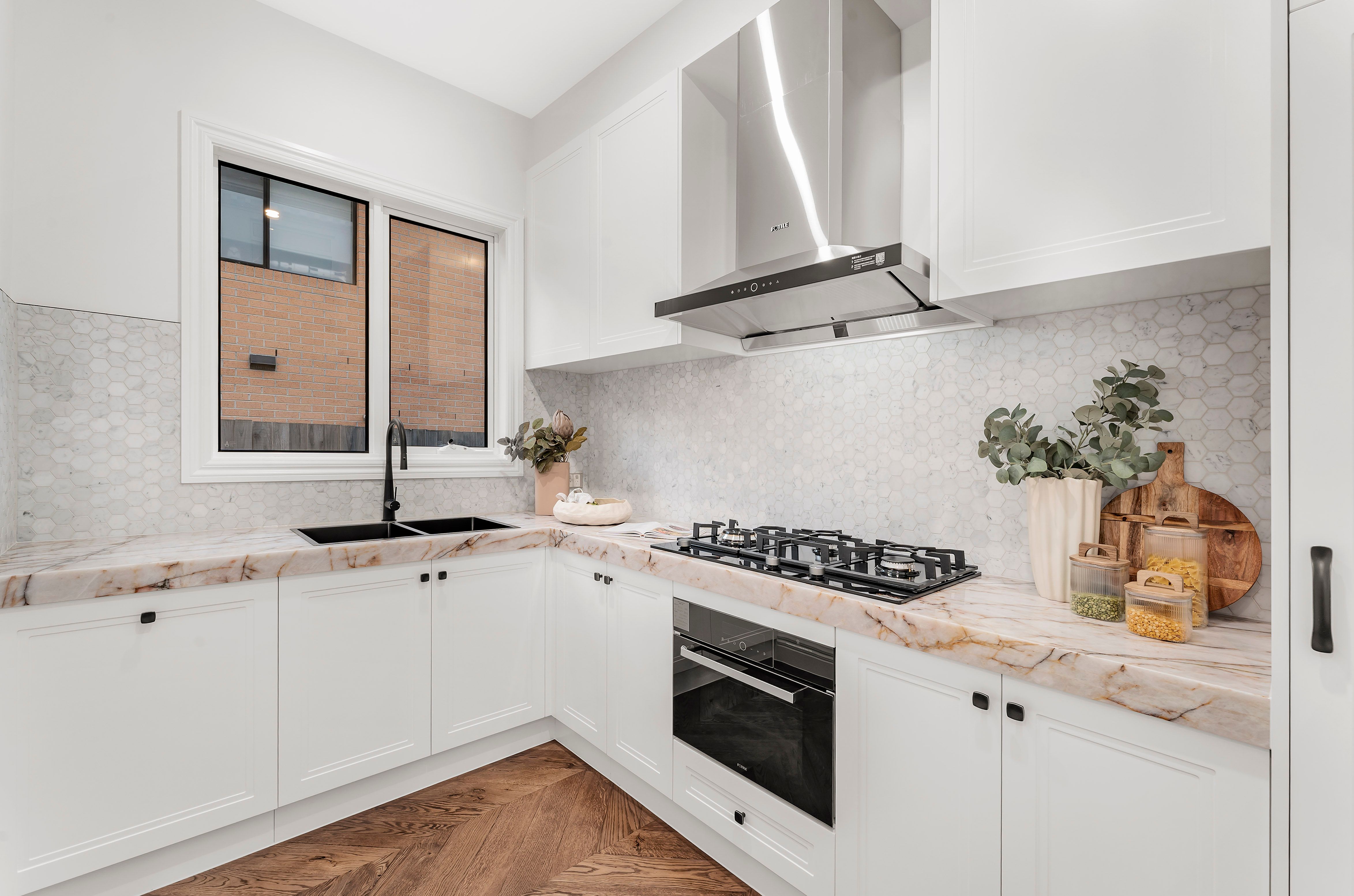 49 Glen Tower Drive — photo 6 of 15