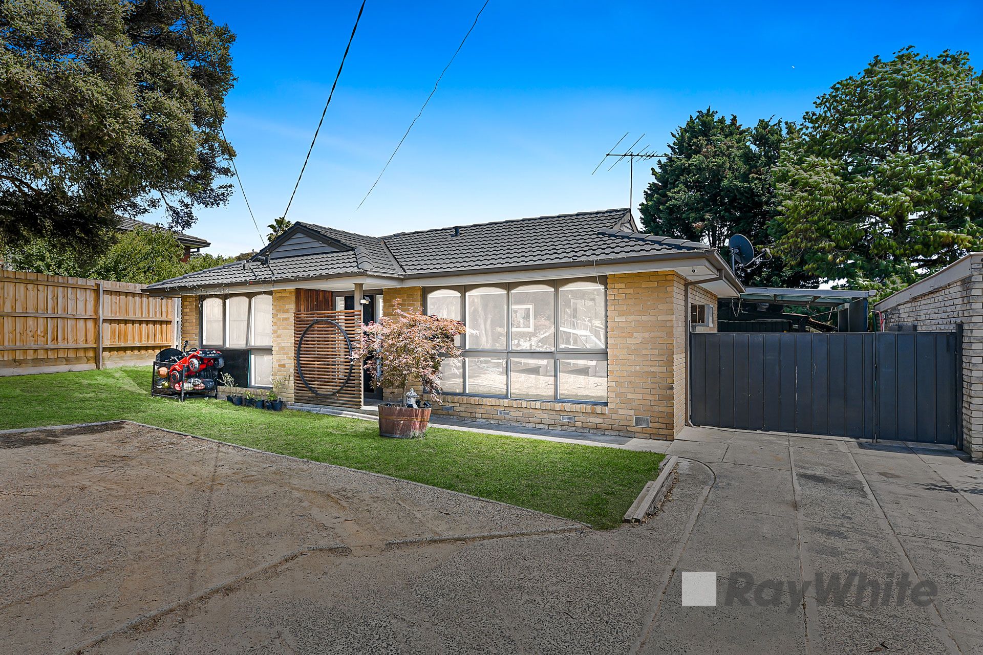 3 Win Place, Hallam VIC 3803