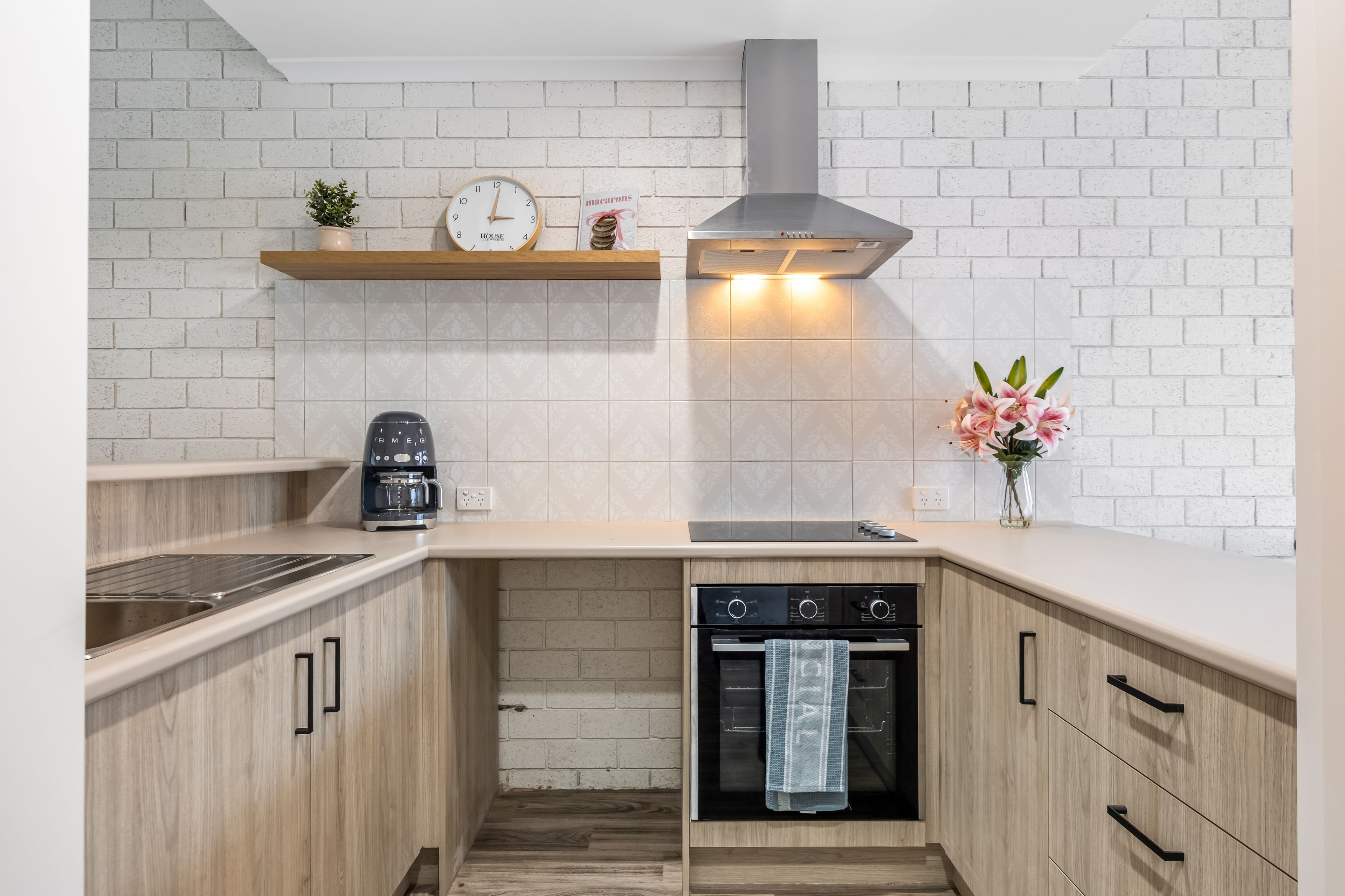 9/130 Lambert Street — photo 5 of 15