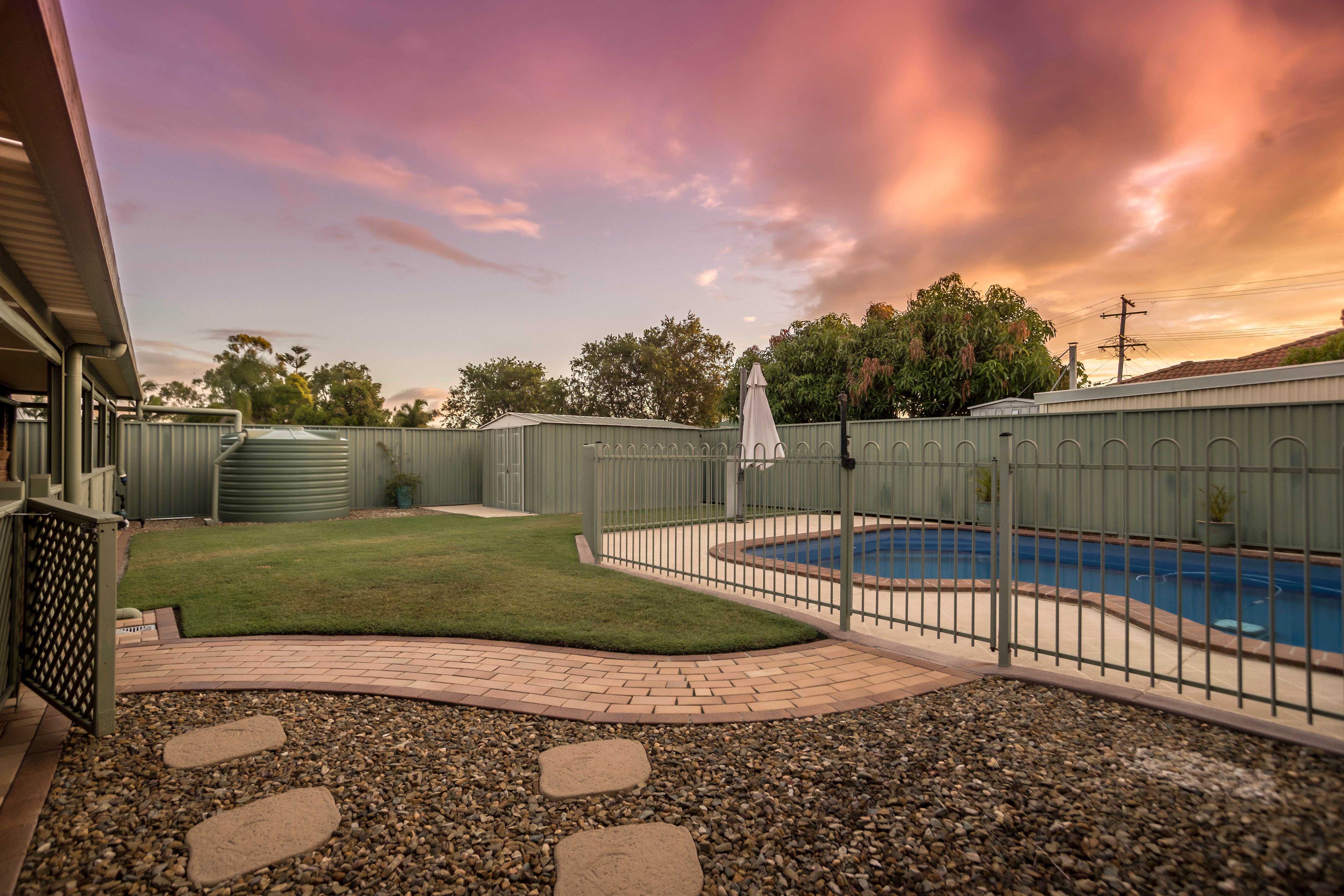 18 Whitcomb Street, Hillcrest, QLD 4118