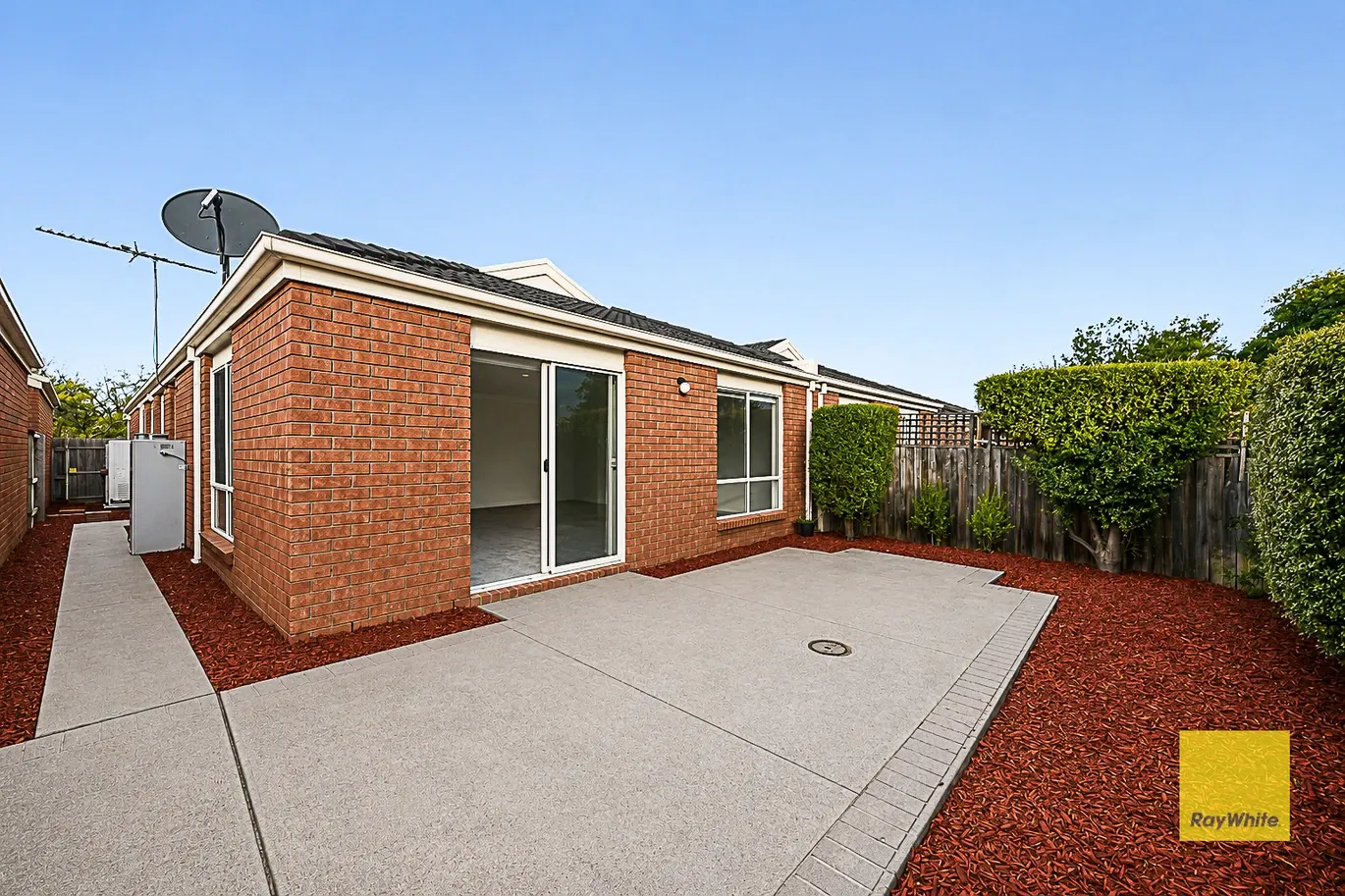 6 Emerald Terrace — photo 9 of 11