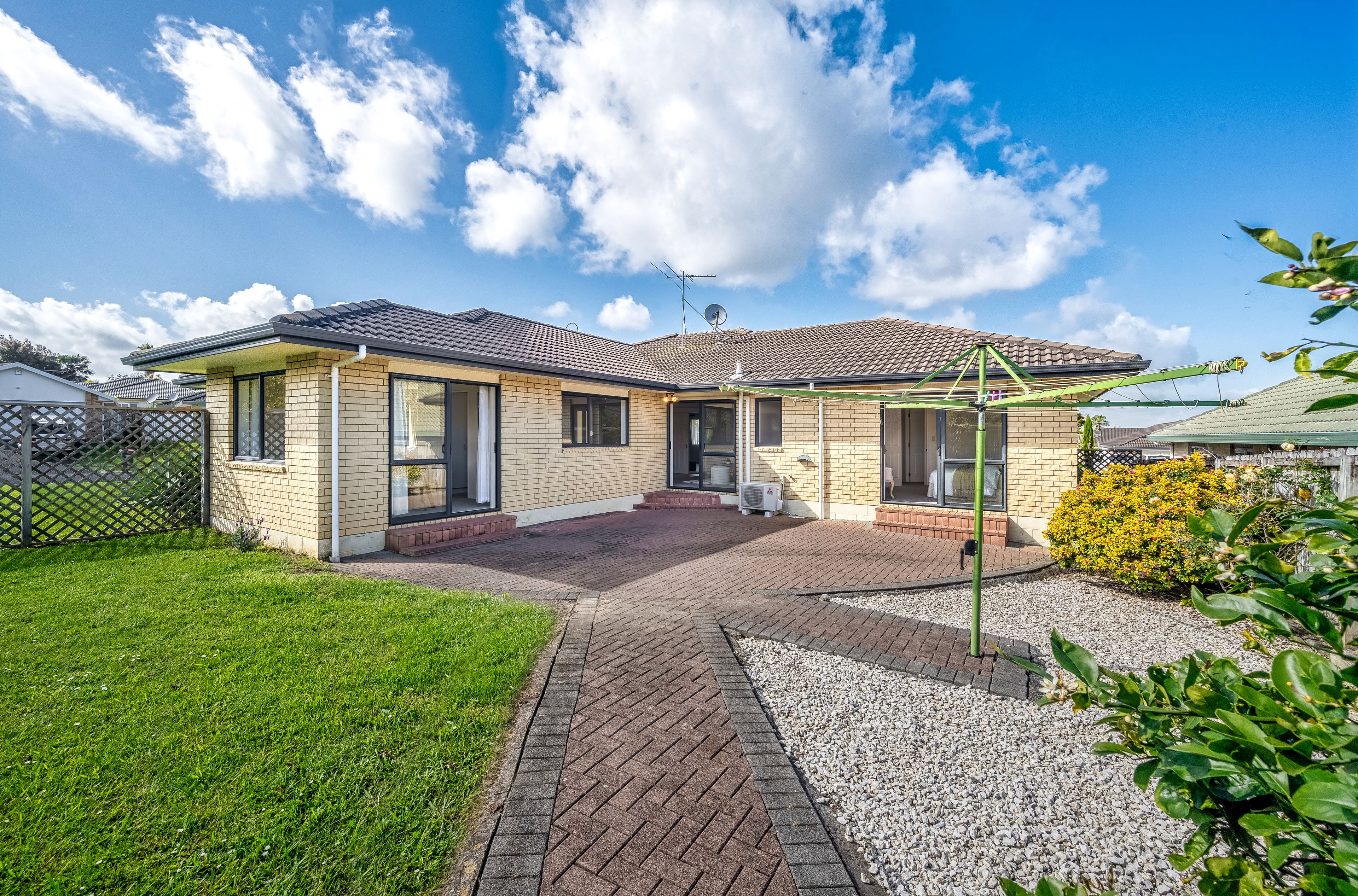 2 Ballycullanie Place, Dannemora, Manukau City