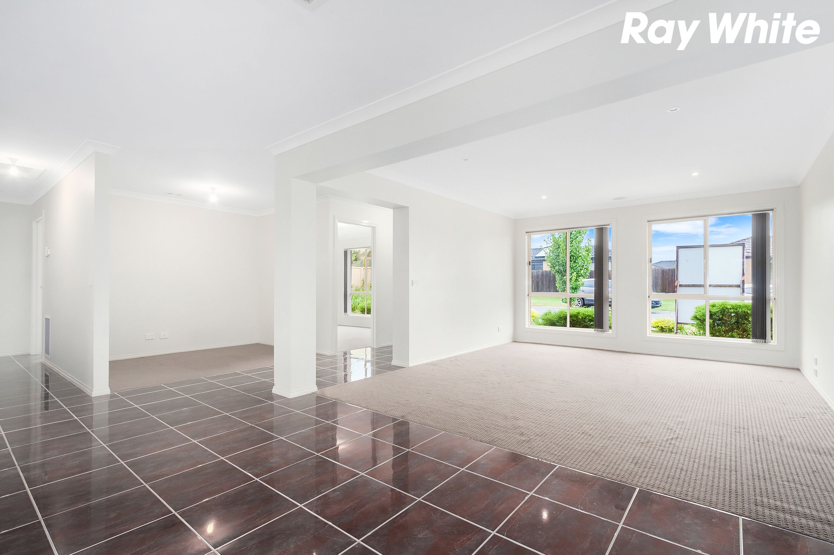 2 Doonie Way, Pakenham, VIC 3810