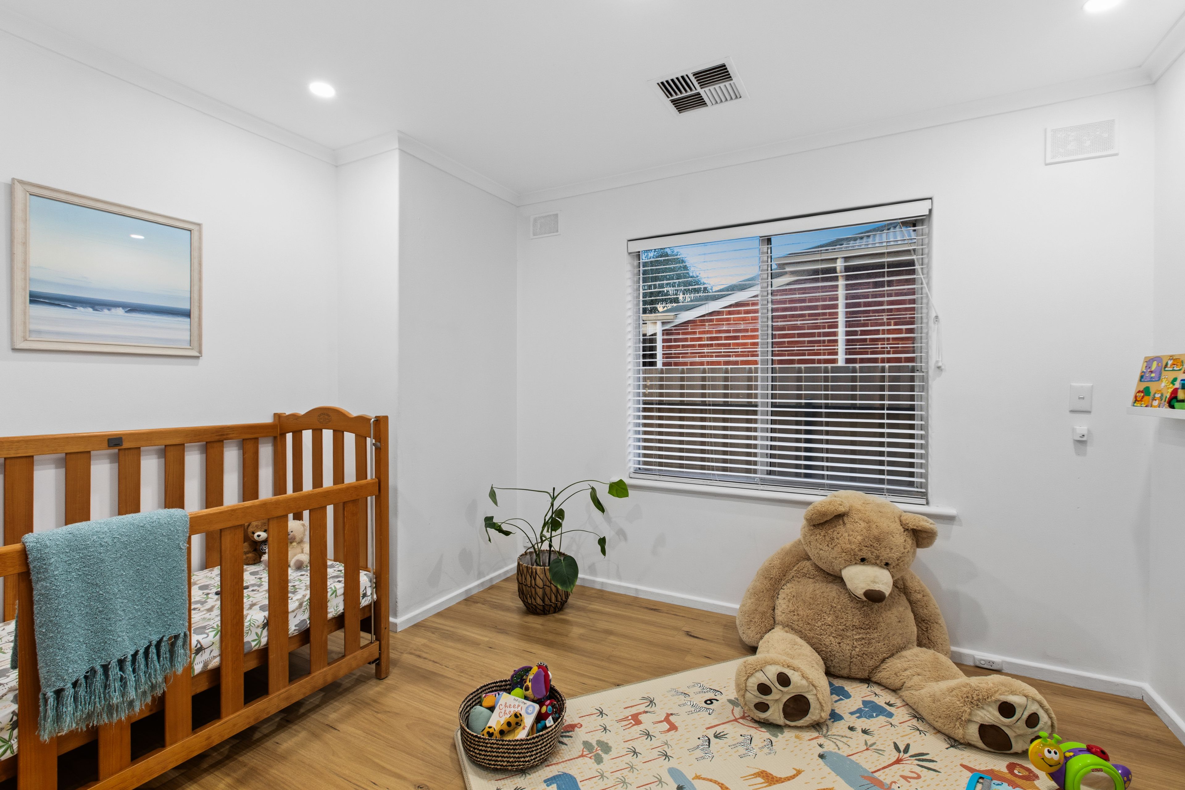 60 Gordon Street — photo 9 of 19