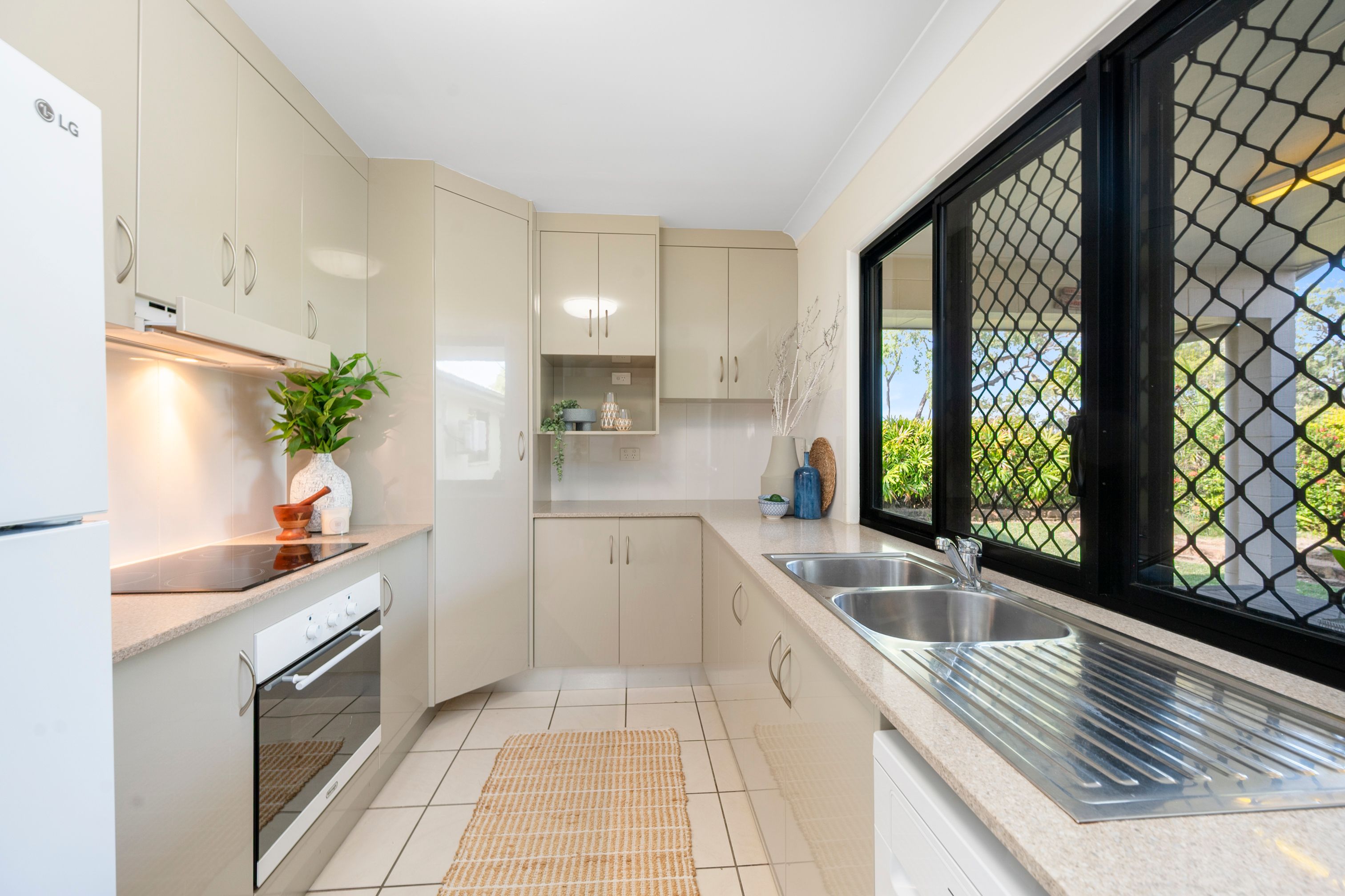 10 Shrike Court, Condon, QLD 4815