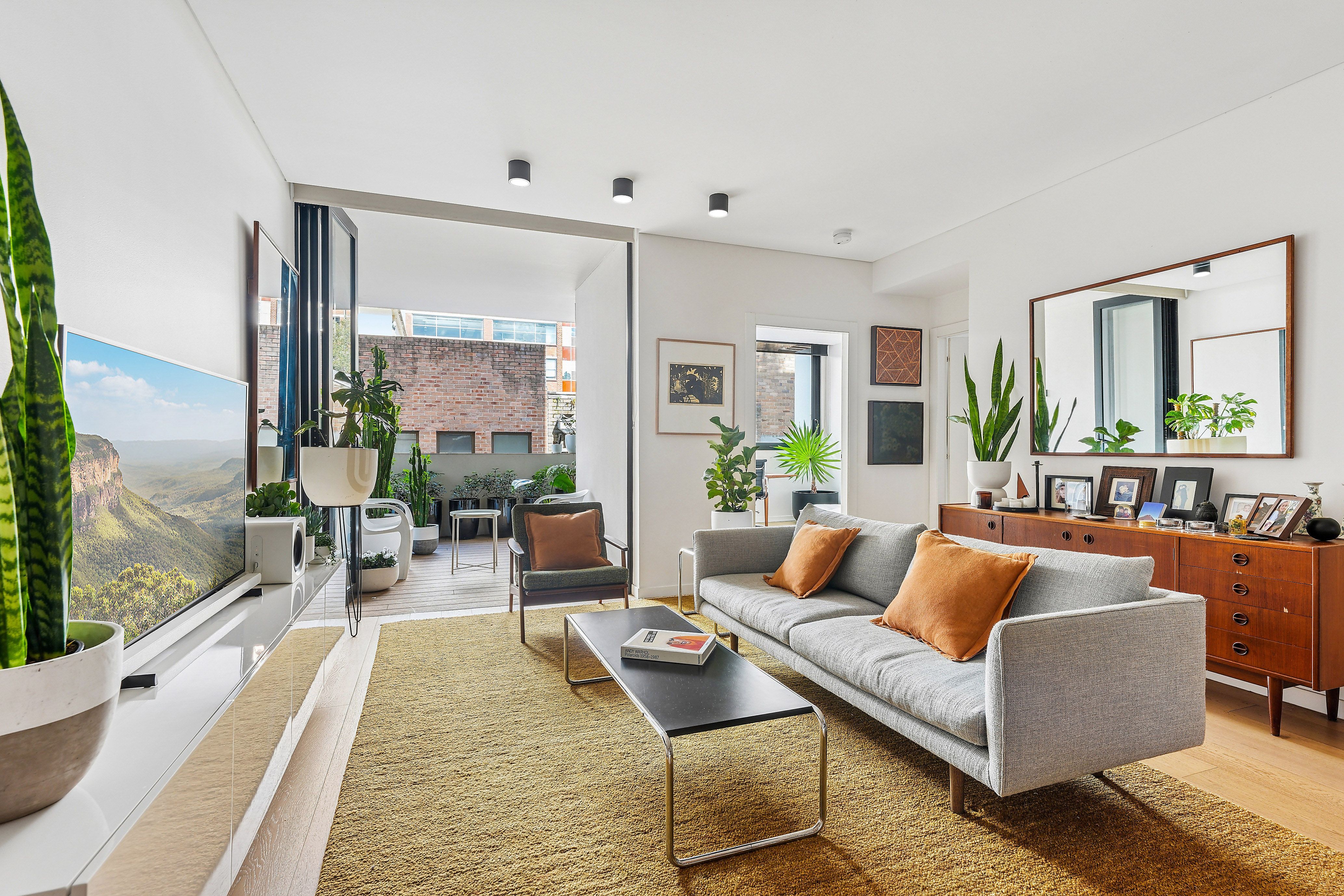 208/81 Foveaux Street — photo from Ray White Double Bay