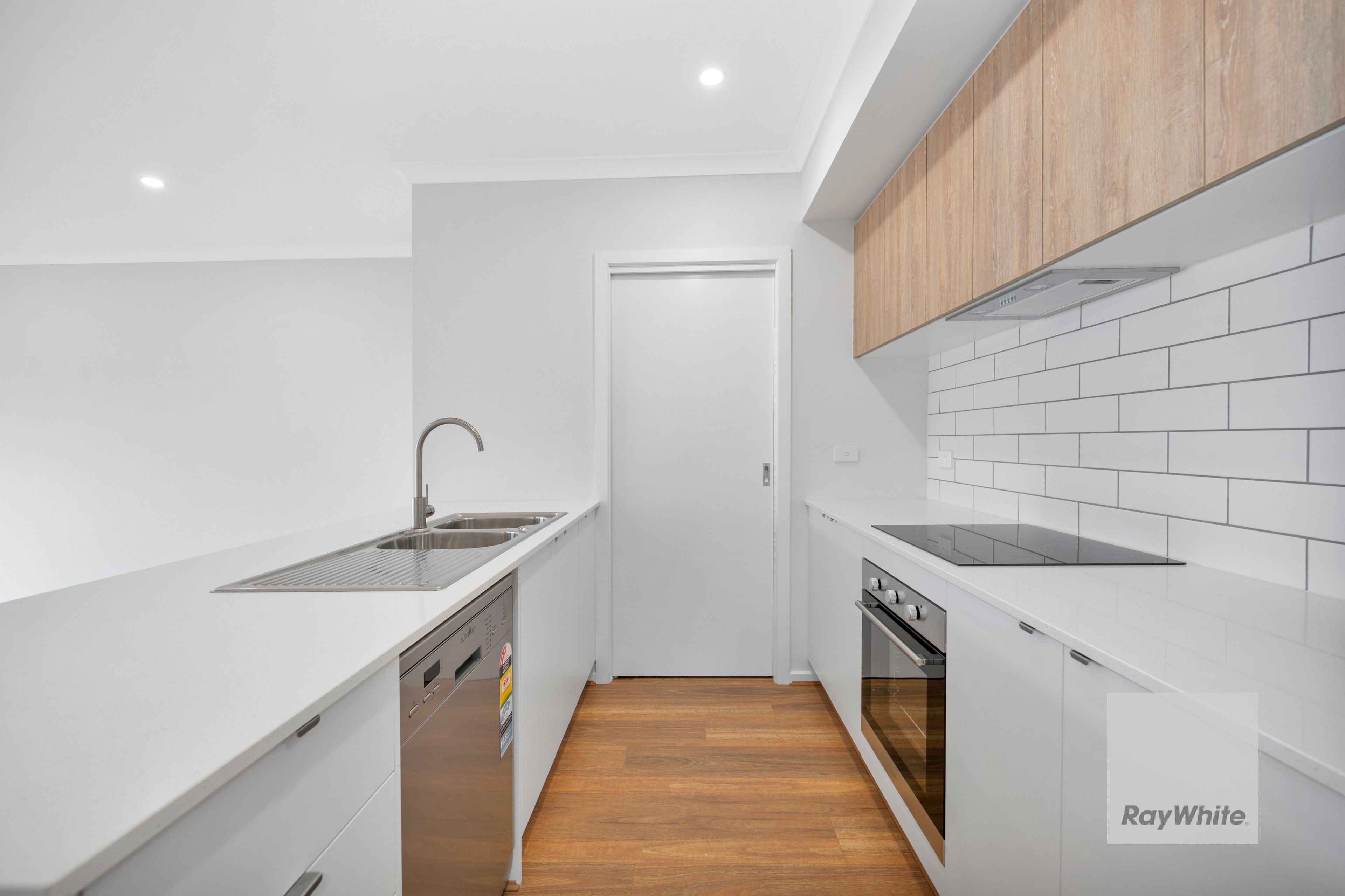 2 Emly Drive, Sunbury, VIC 3429