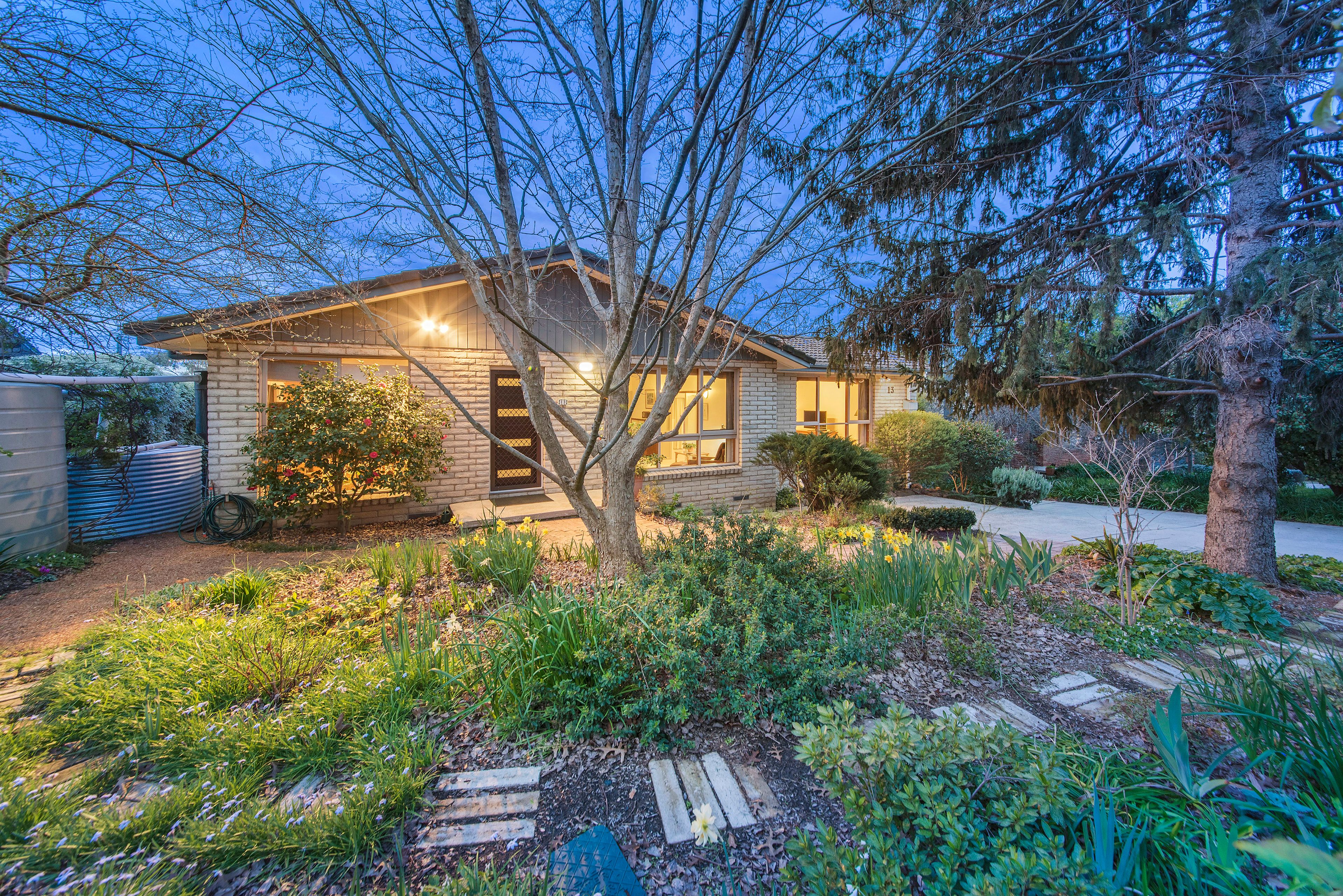 13 Smith Street, Weetangera, ACT 2614