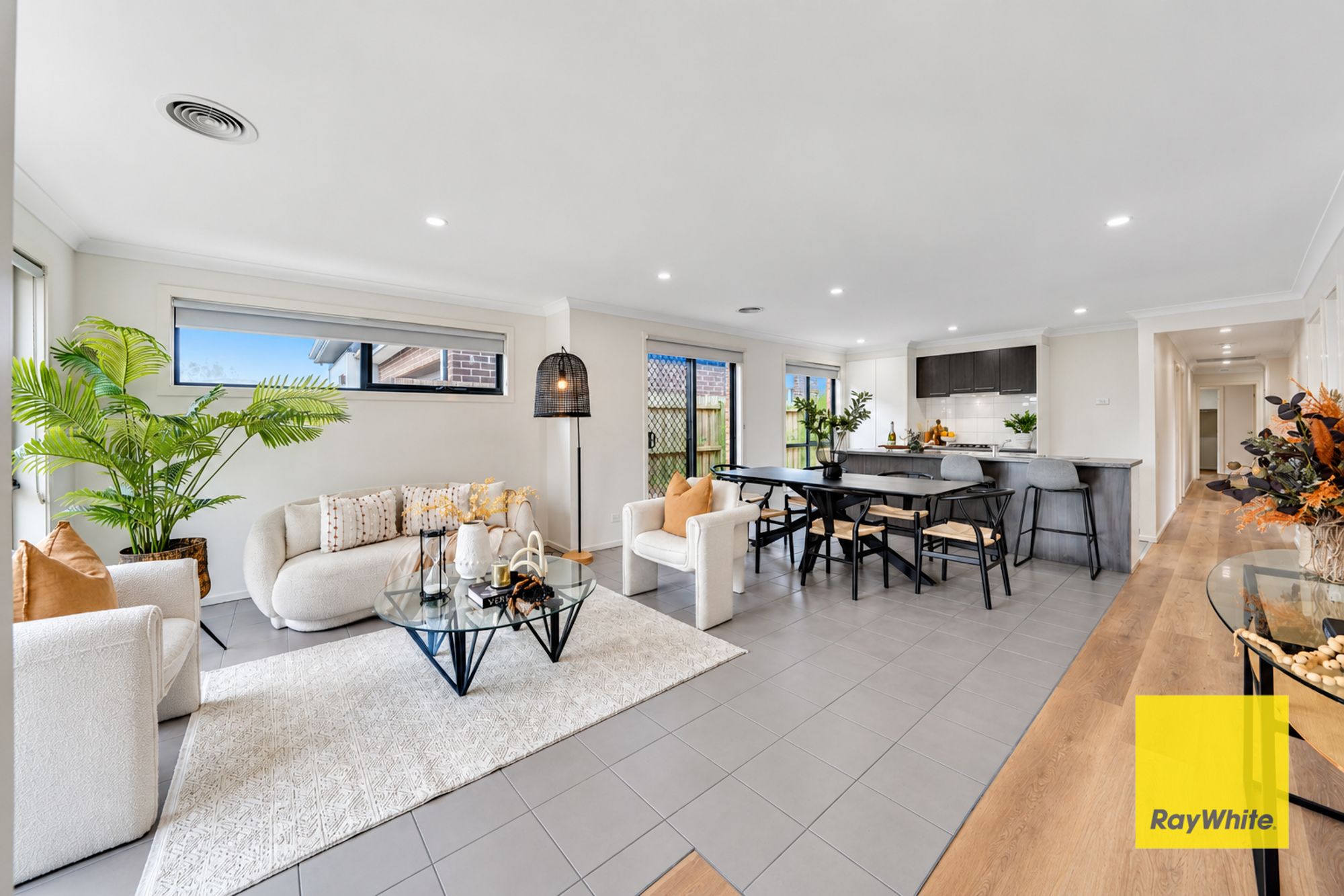 166 Riversdale Drive — photo 4 of 19
