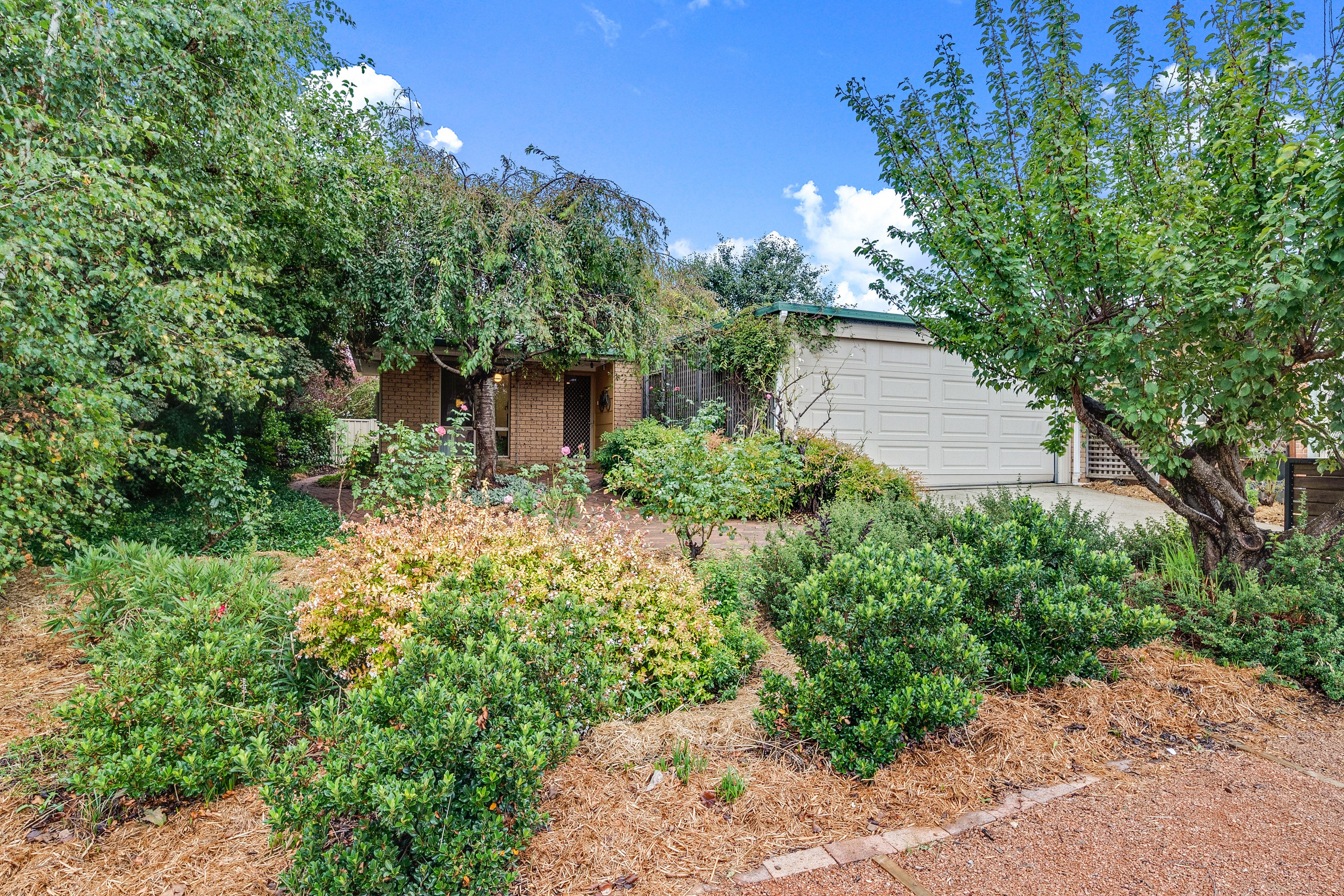 33 Thornhill Crescent, Dunlop, ACT 2615