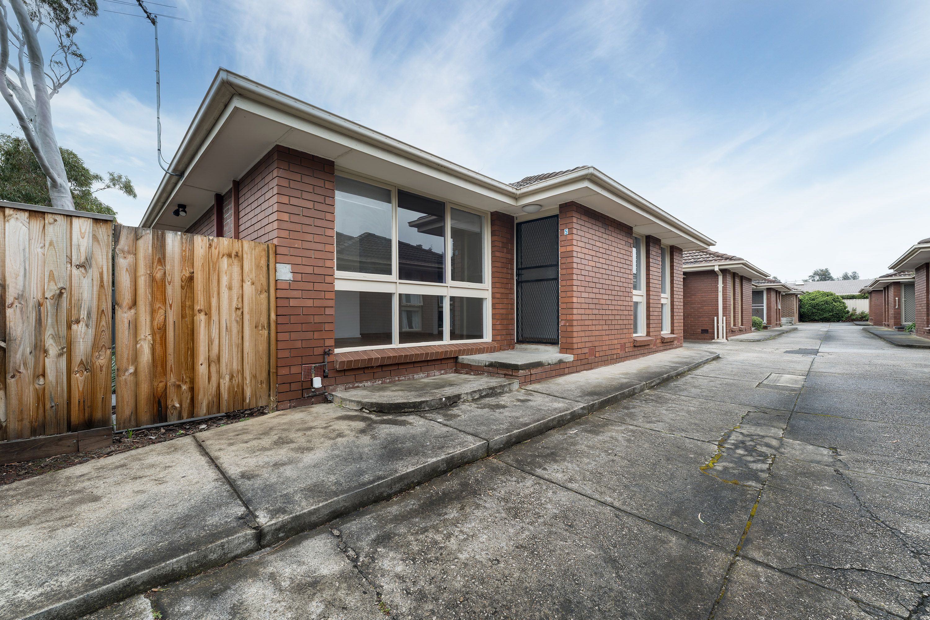 5/9 Wisewould Avenue — photo from Ray White Frankston