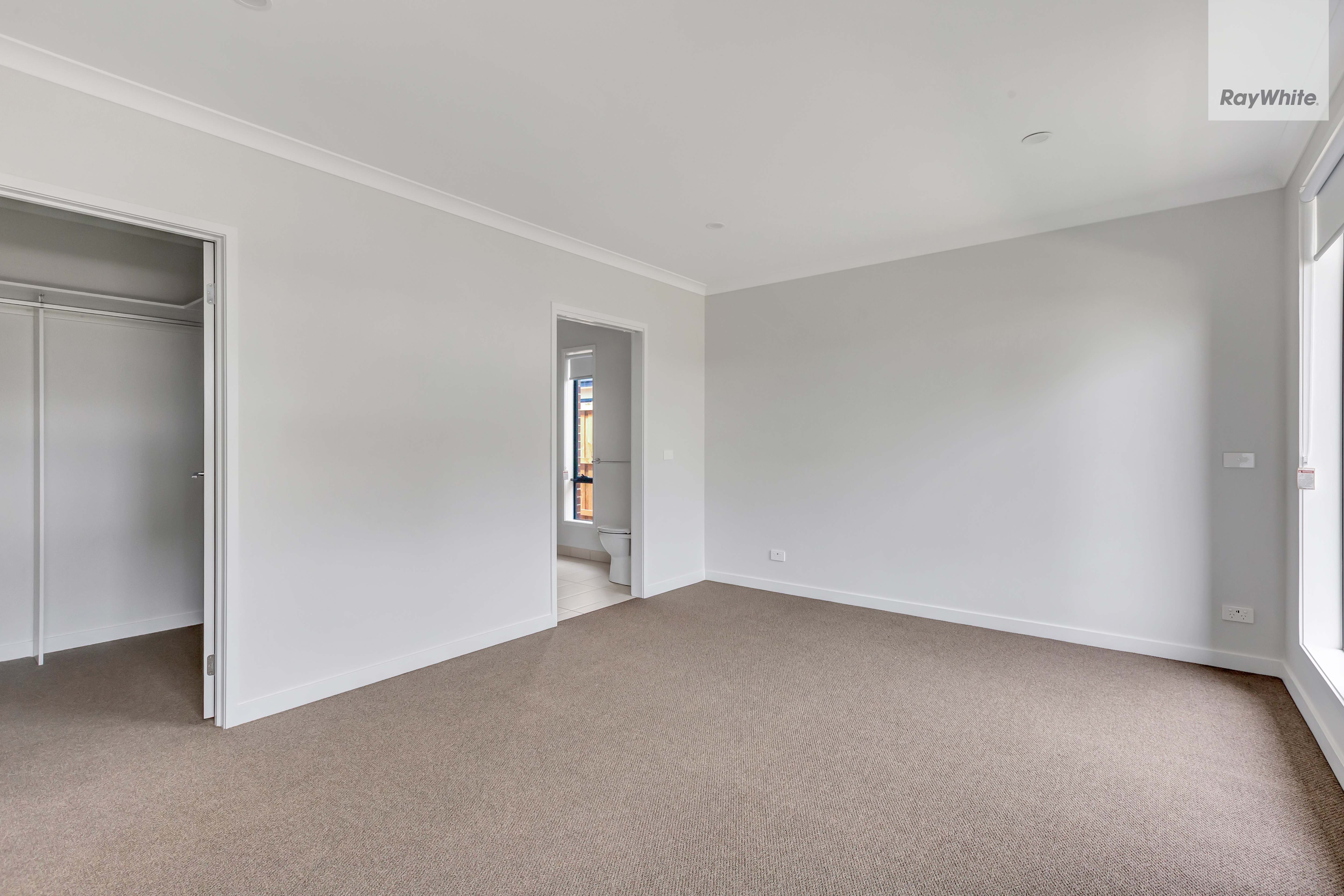 46 Potala Avenue — photo 8 of 14