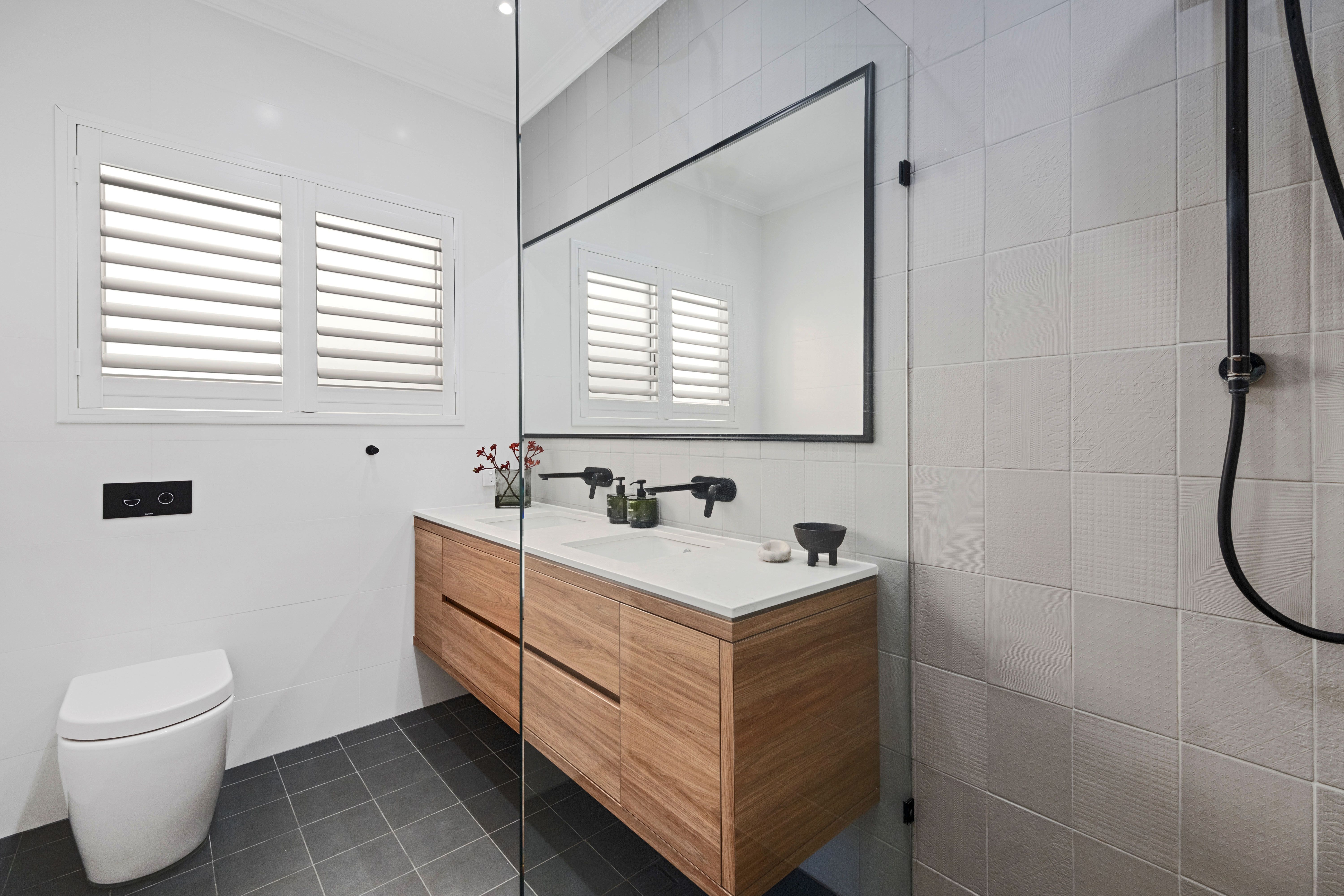 27 Reeve Street — photo 8 of 24