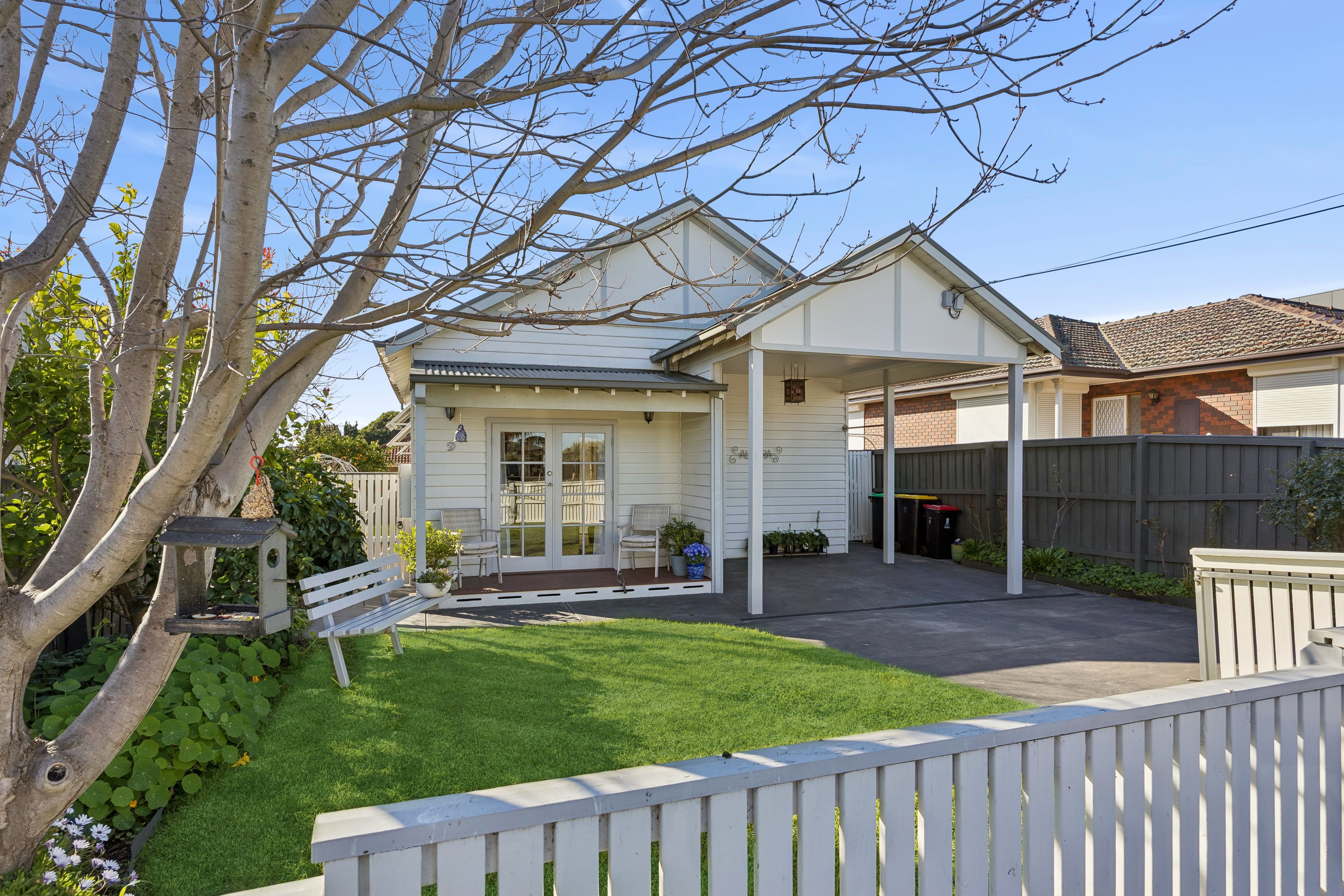 9 Ashmore Avenue — photo from Ray White The Bayside Group