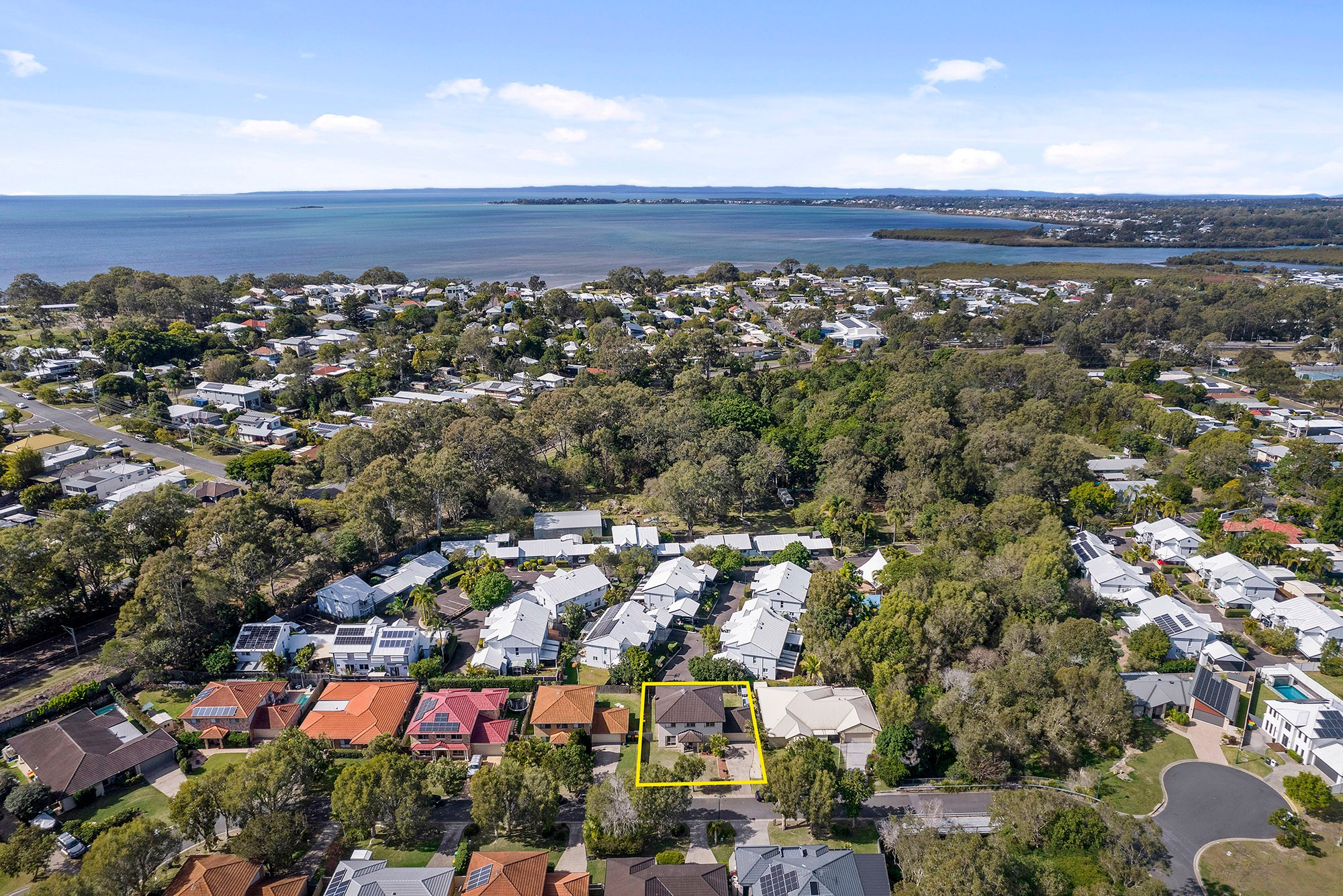 37 Brookside Place, Lota, QLD 4179