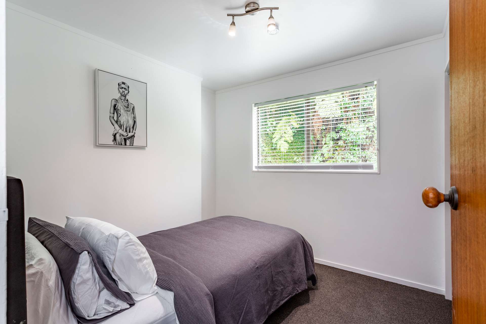 10 Harold Grove photo 15