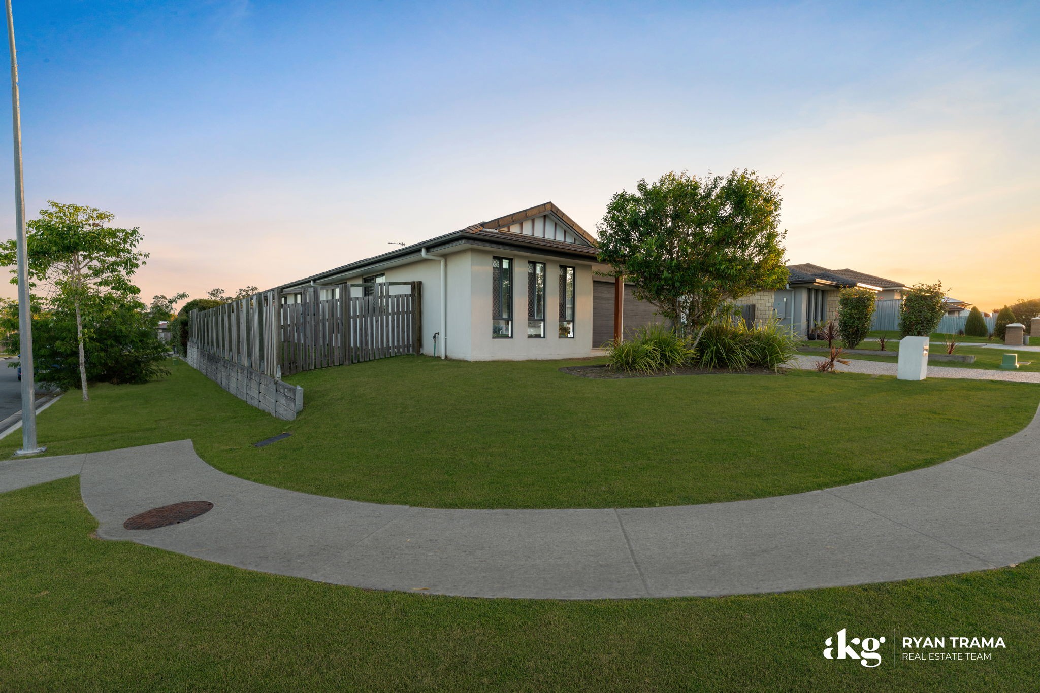 22 Skelbrook Road, Park Ridge, QLD 4125