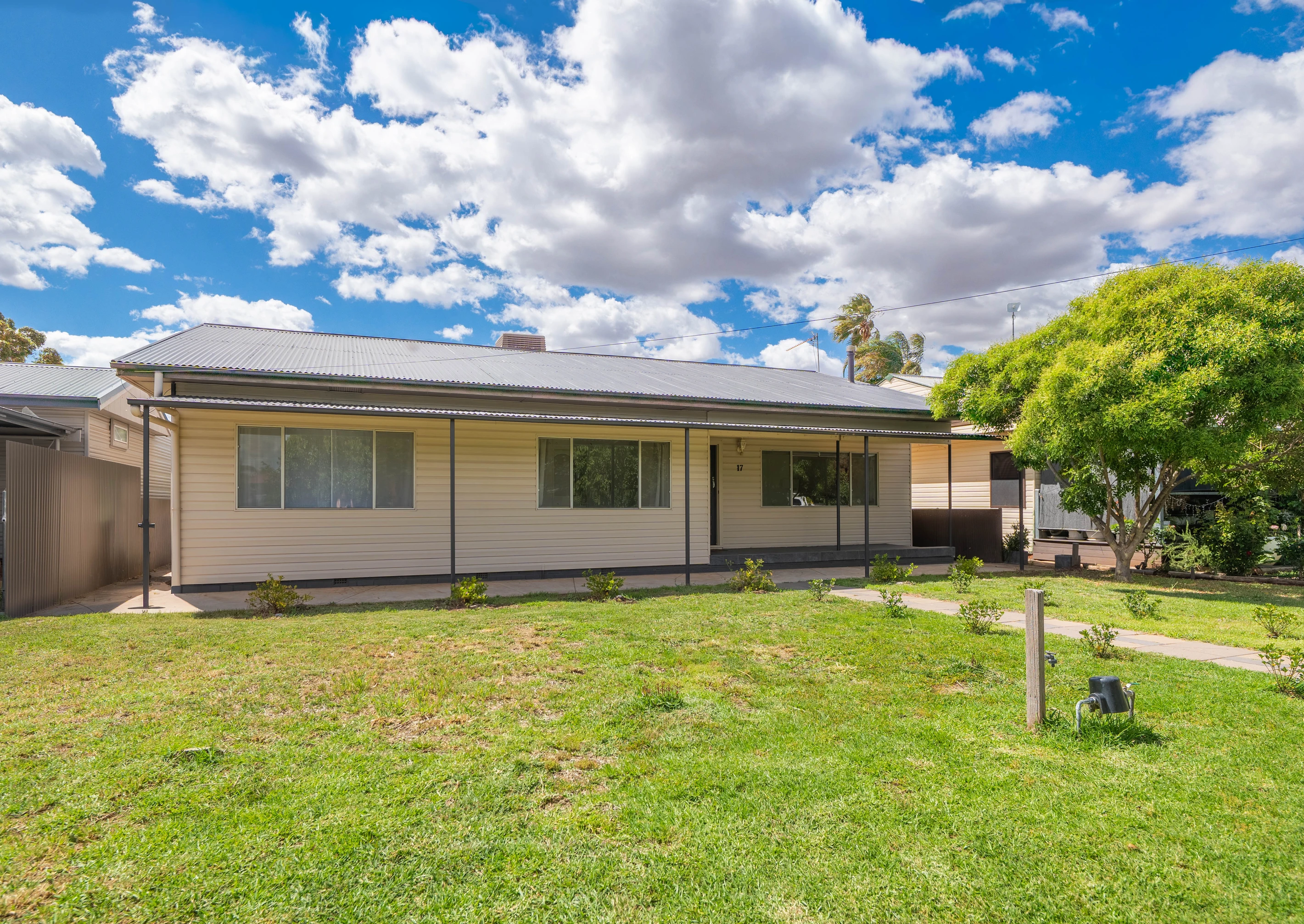 17 Gloucester Street, Forbes, NSW 2871