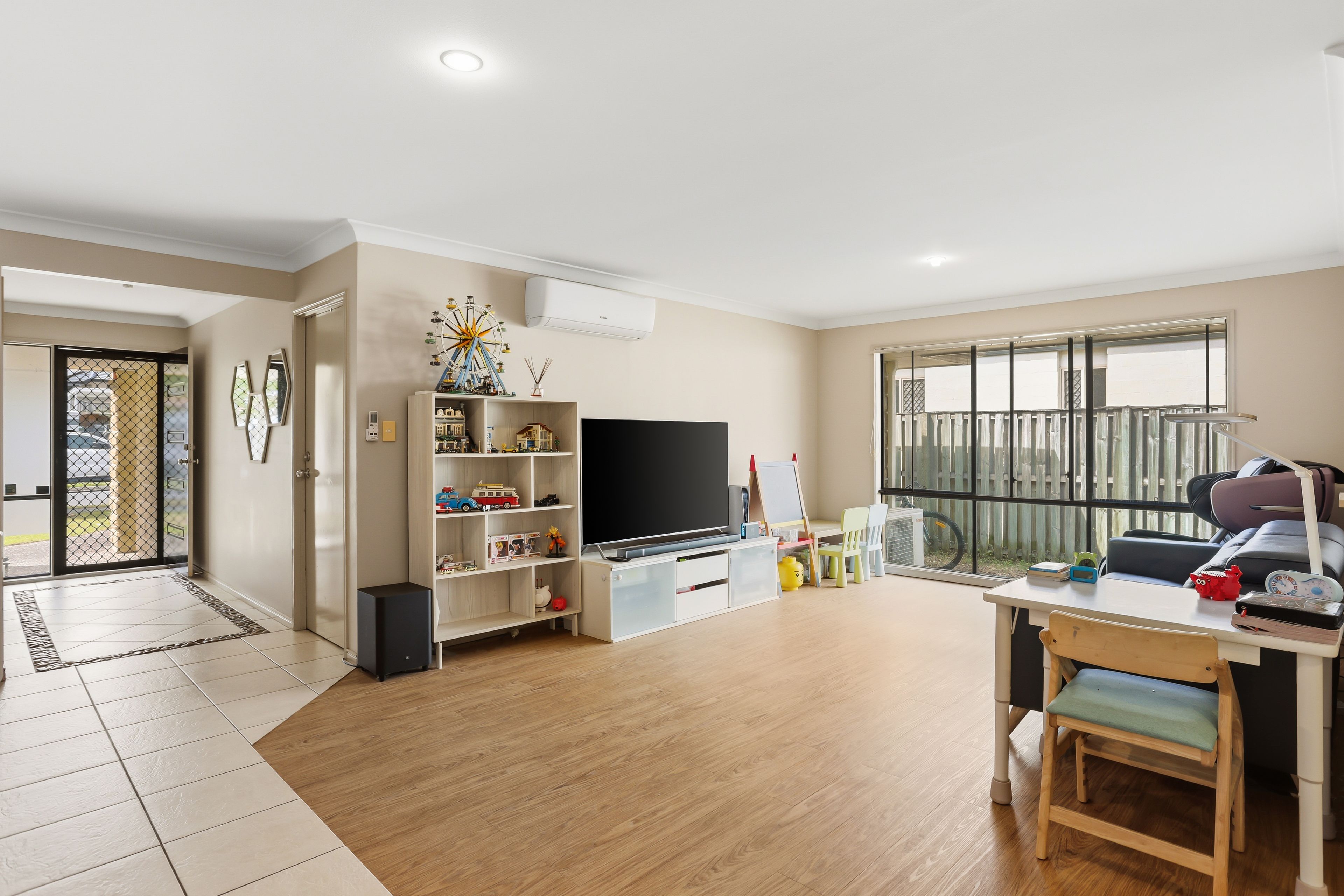 7 Taske Rise, Pacific Pines, QLD 4211