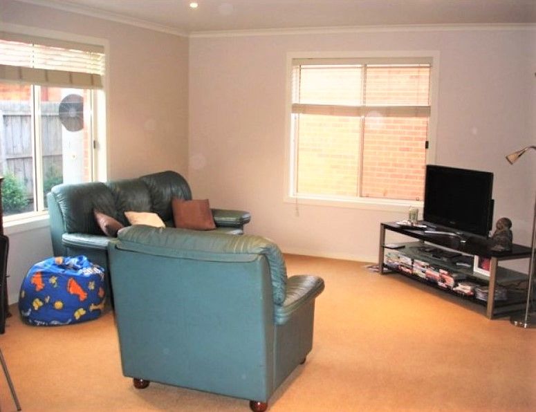 2/27 Barnfather Street,, East Geelong, VIC 3219