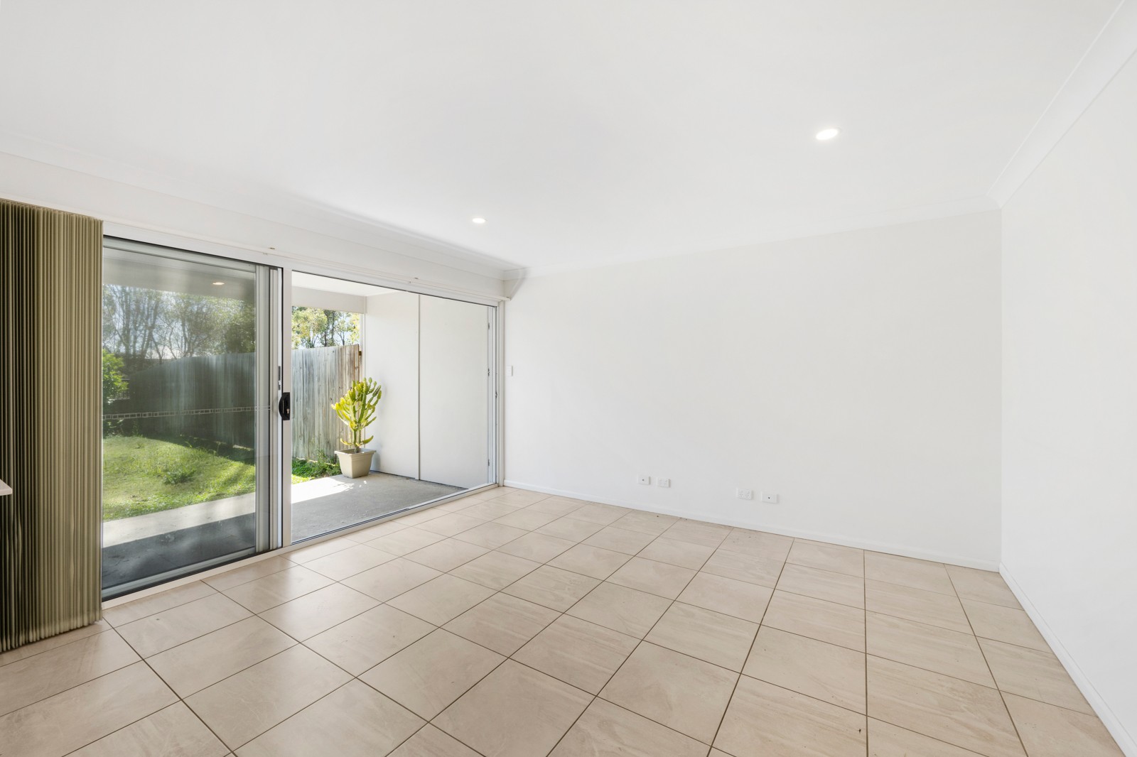 9 Ninderry Walk, Redbank Plains, QLD 4301