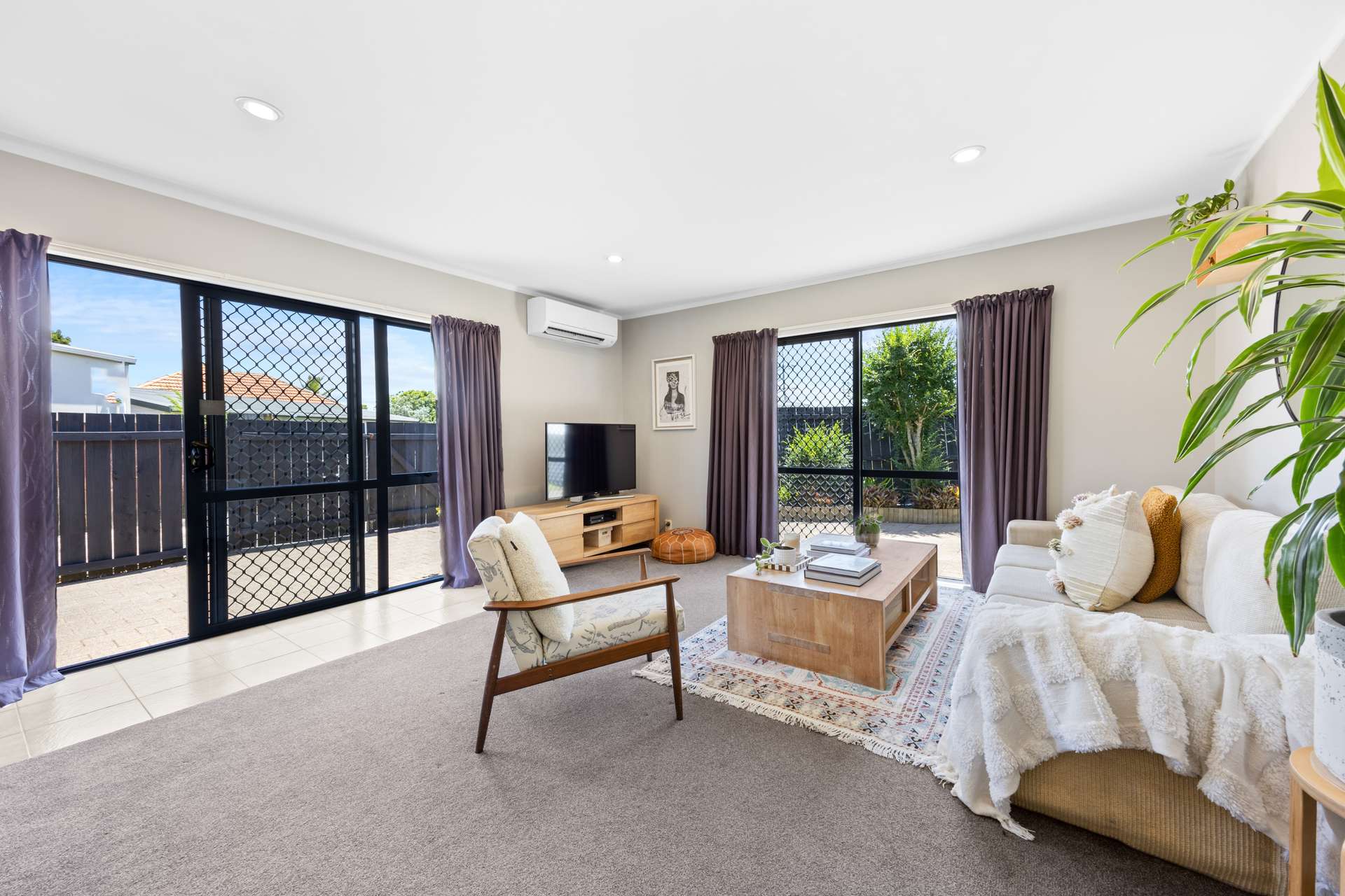 18C Mangos Place photo 3