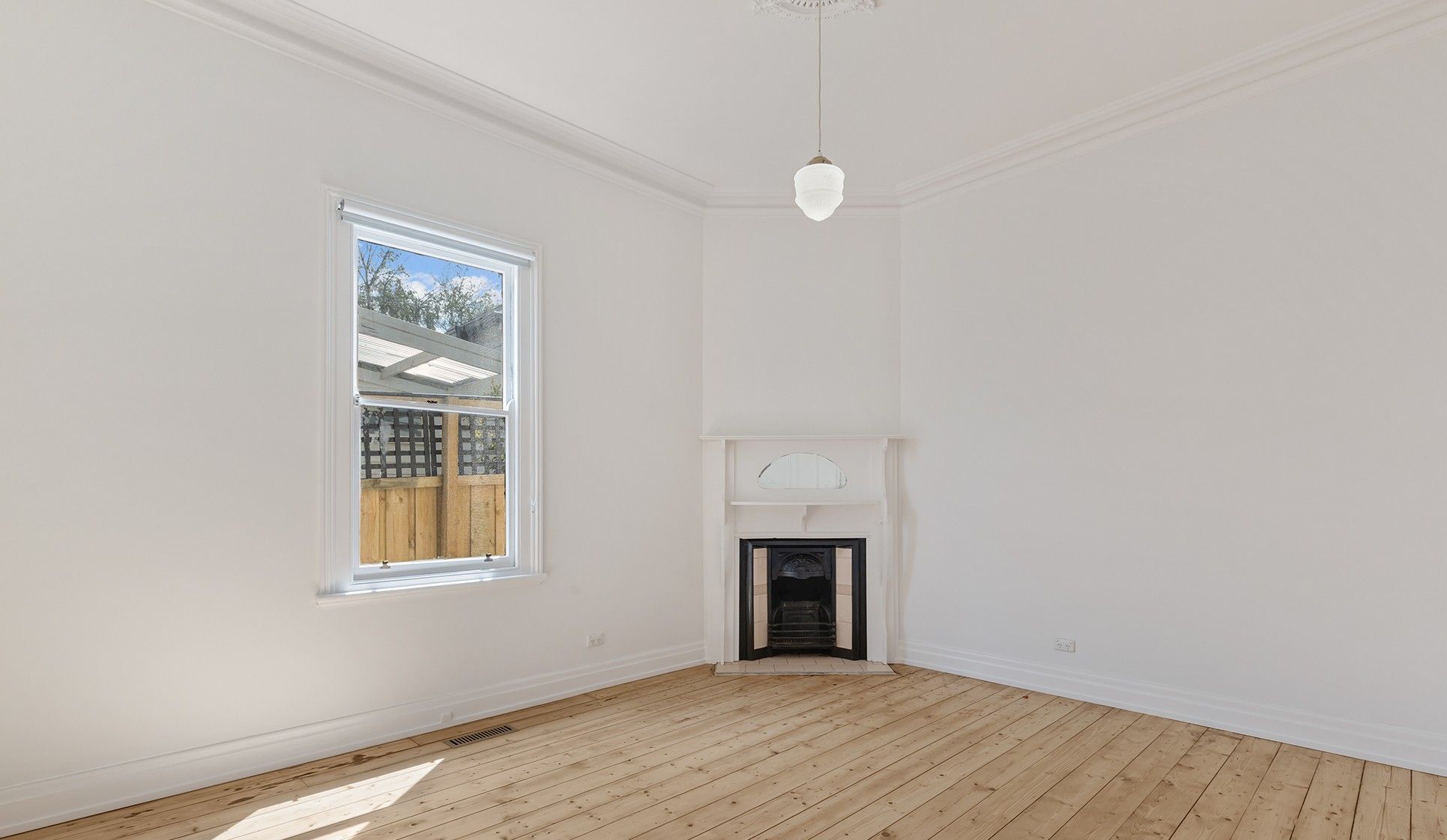 9A Clarence Street — photo 6 of 7
