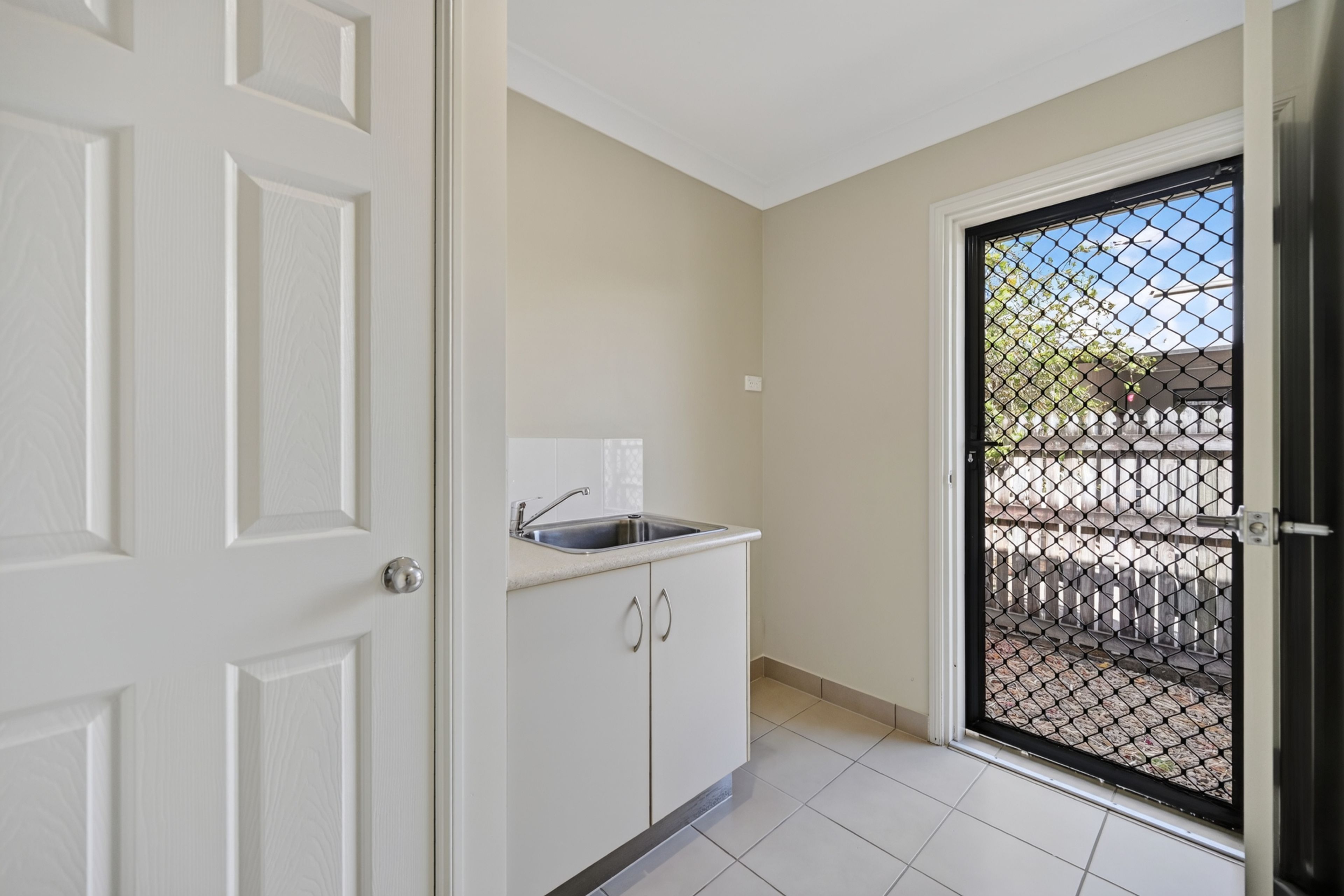 24 Greentree Circuit — photo 13 of 18