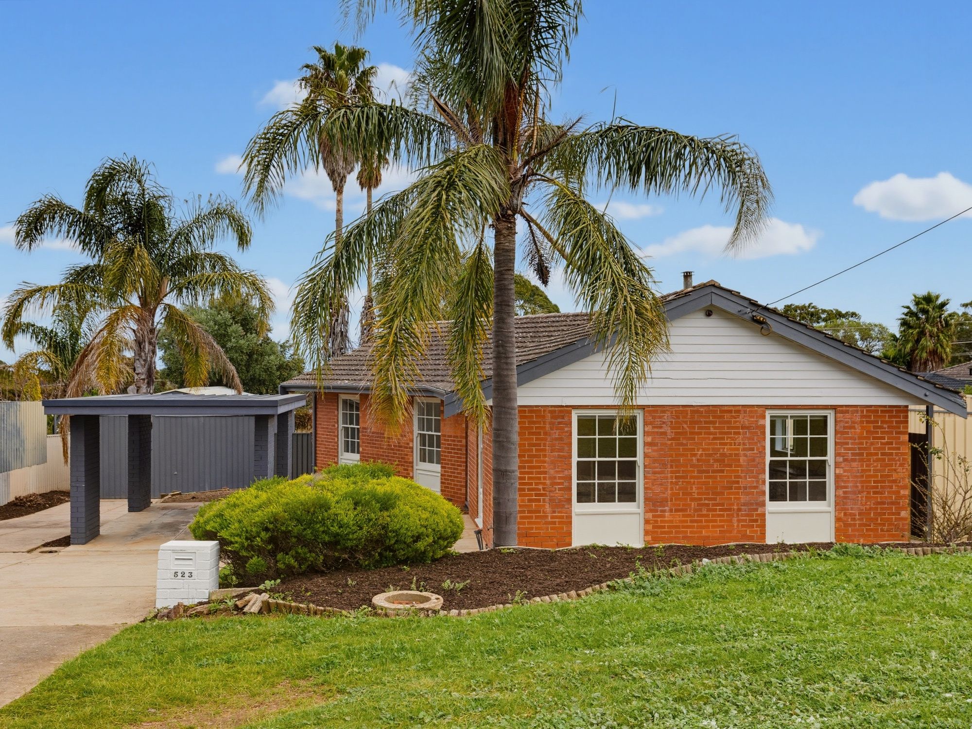 523 States Road — photo from Ray White Morphett Vale